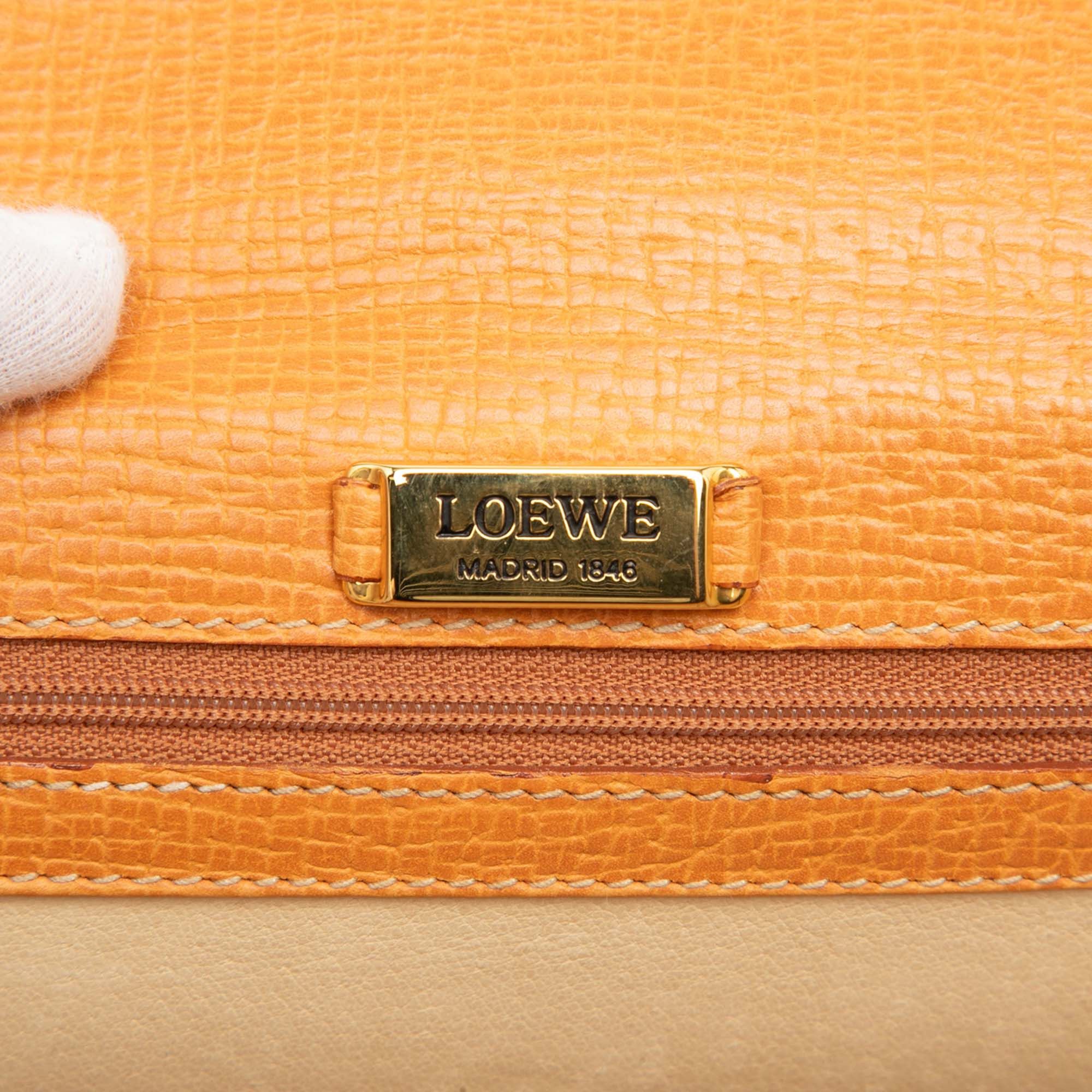 Loewe Textured Leather Barcelona Top Handle Bag Size ONE SIZE - 5 Thumbnail