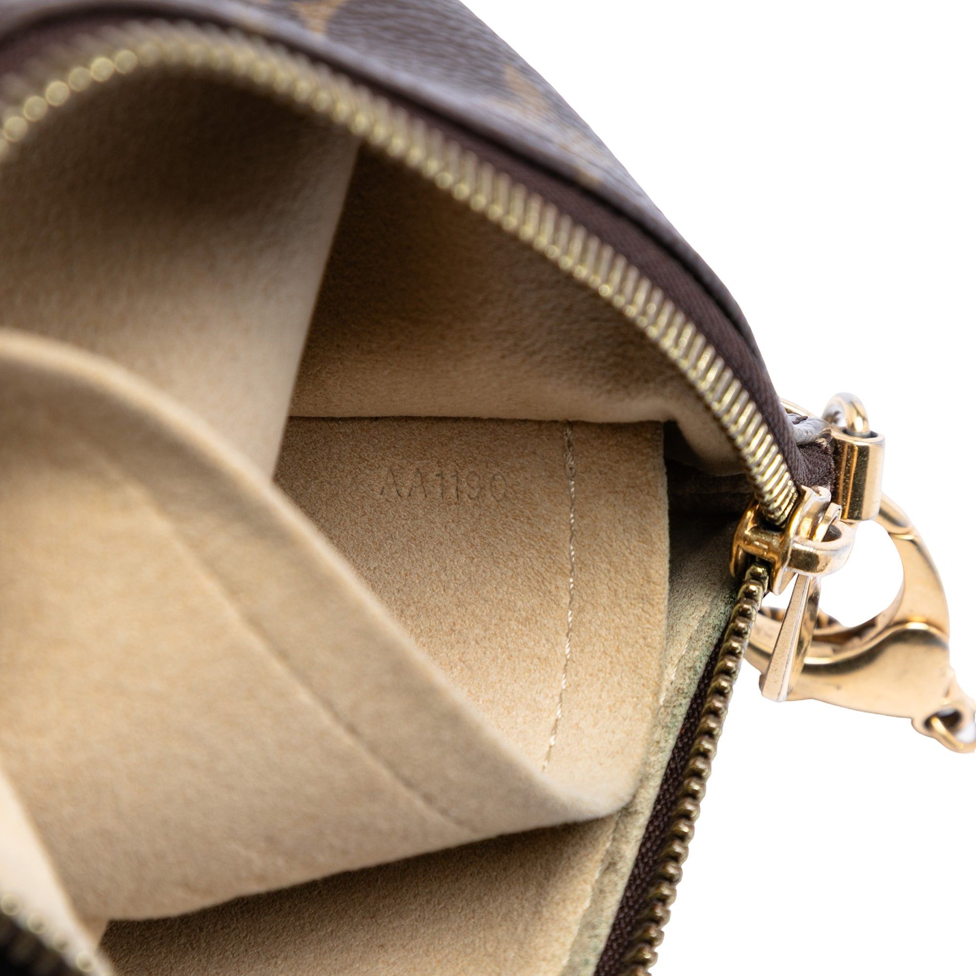 Louis Vuitton Monogram Pochette Milla MM Size ONE SIZE - 6 Thumbnail