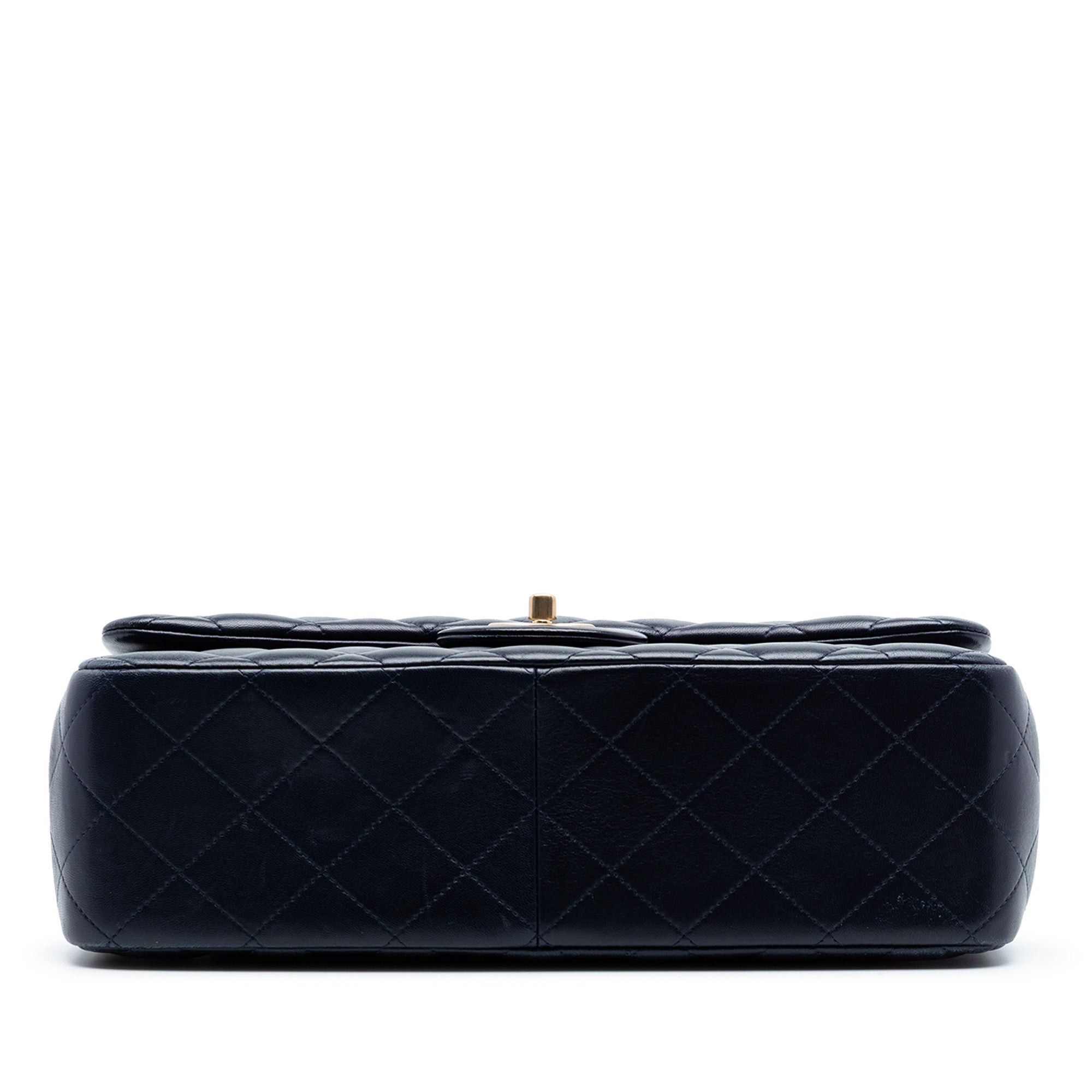 Chanel Jumbo Classic Lambskin Double Flap Size ONE SIZE - 3 Thumbnail