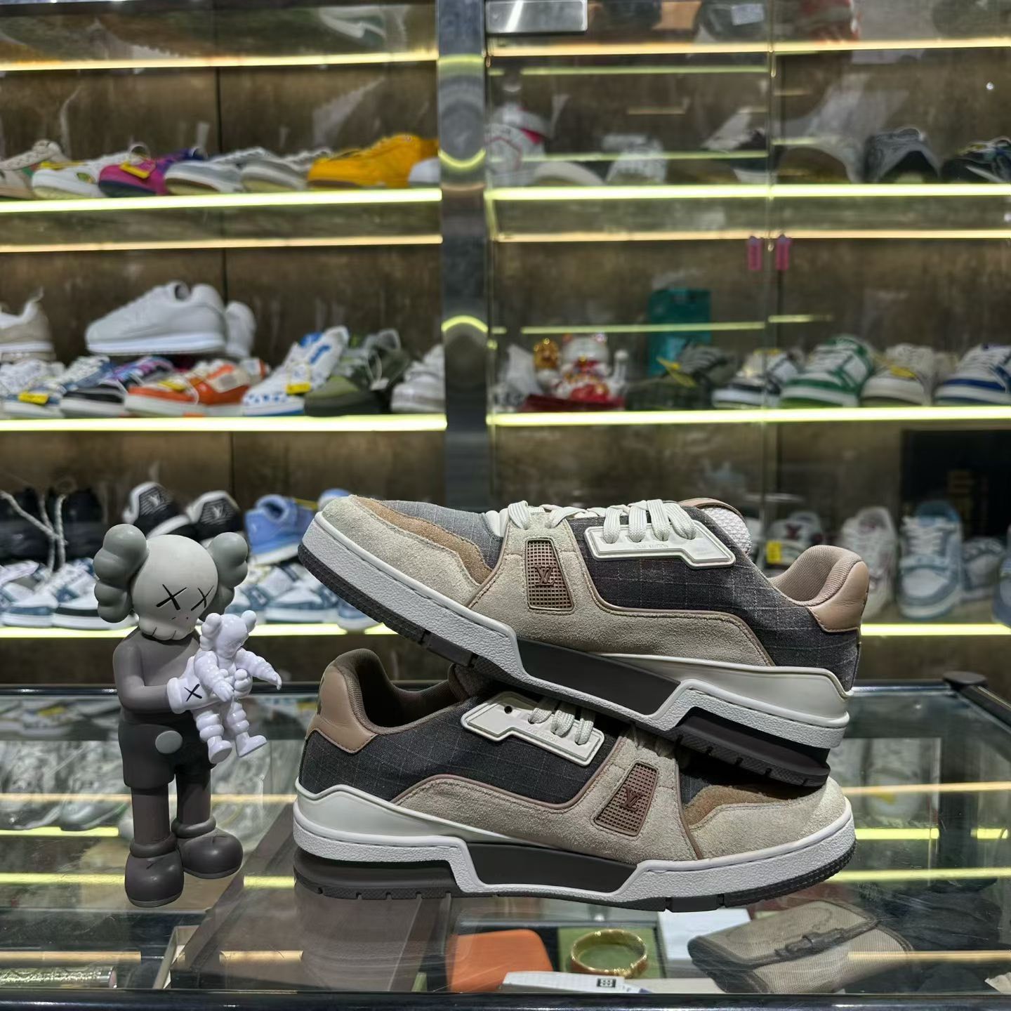 Louis Vuitton Louis Vuitton Training Camo Orange Lowtop Sneakers 8.5 Men Size US 8.5 / EU 41-42 - 5 Thumbnail