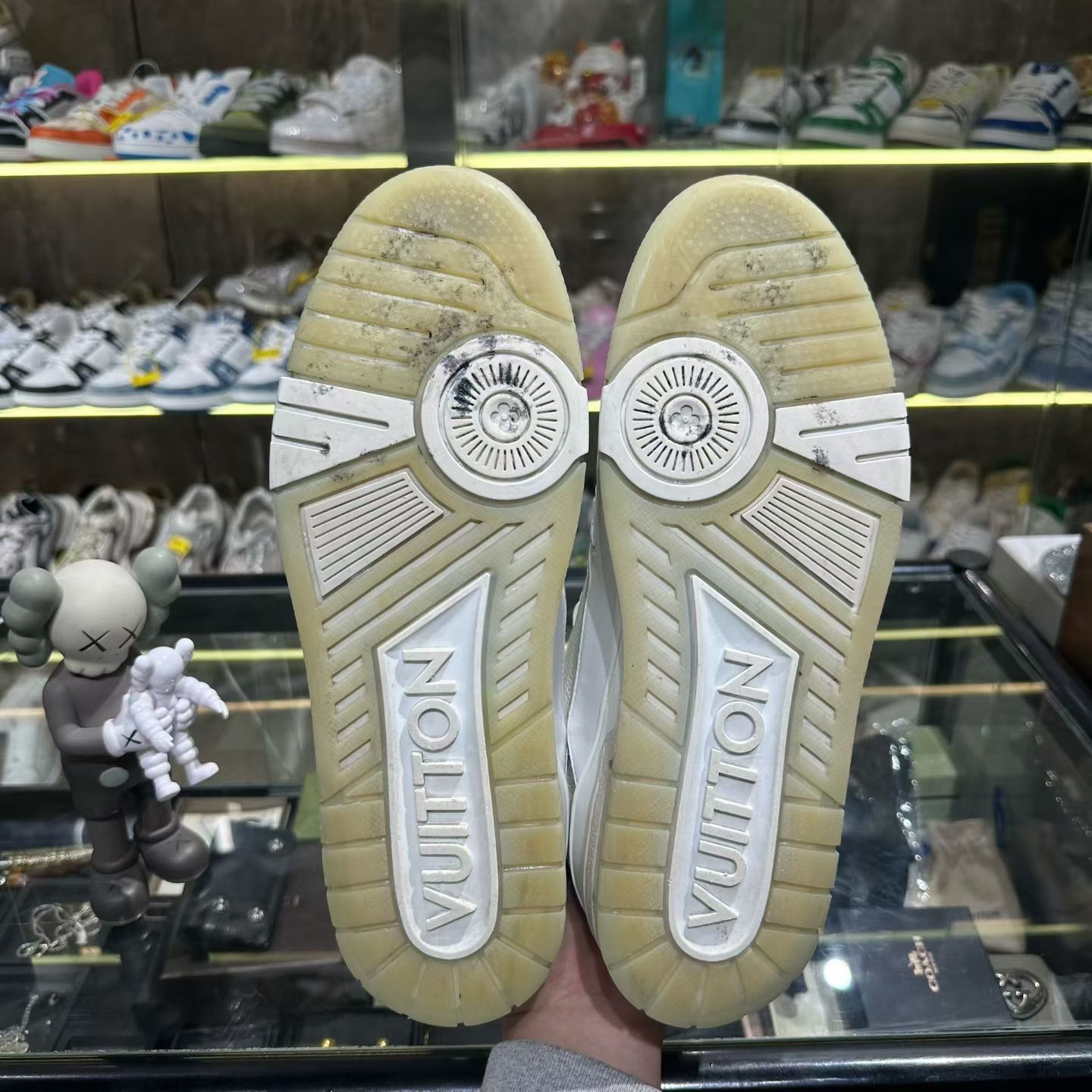 Louis Vuitton Louis Vuitton Training Orange Lowtop Sneakers 10 Men Size US 10 / EU 43 - 4 Thumbnail