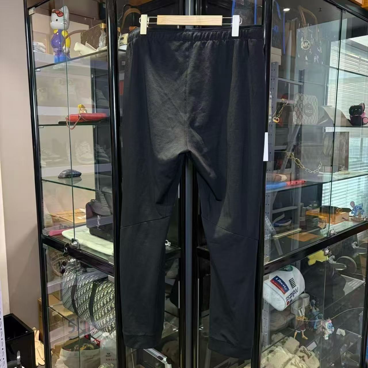 Arc'teryx Arc'teryx Retro Black Sweatpants 36 Men Size US 36 / EU 52 - 2 Thumbnail