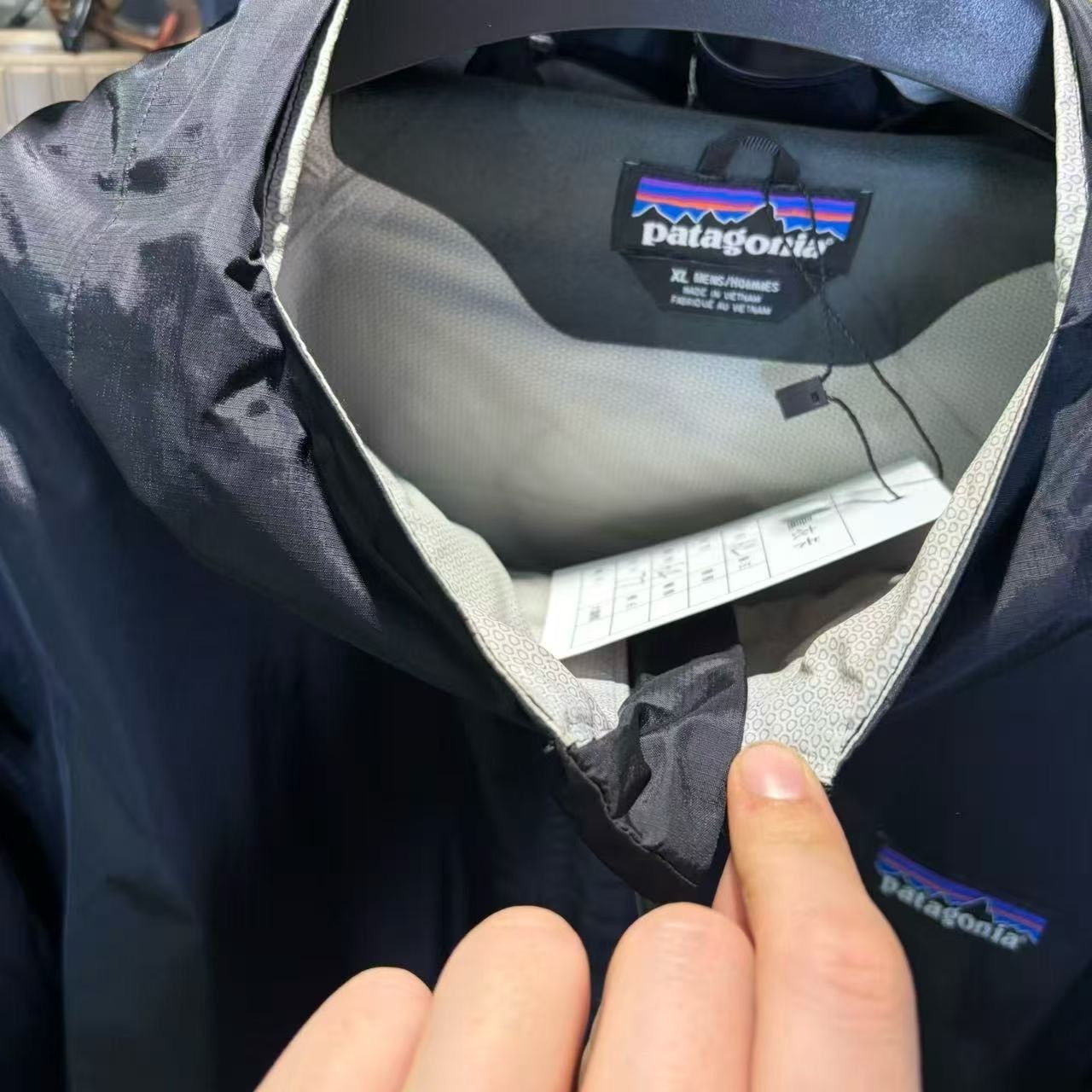 Patagonia Patagonia Black Light Jacket xl Men Size US XL / EU 56 / 4 - 5 Thumbnail