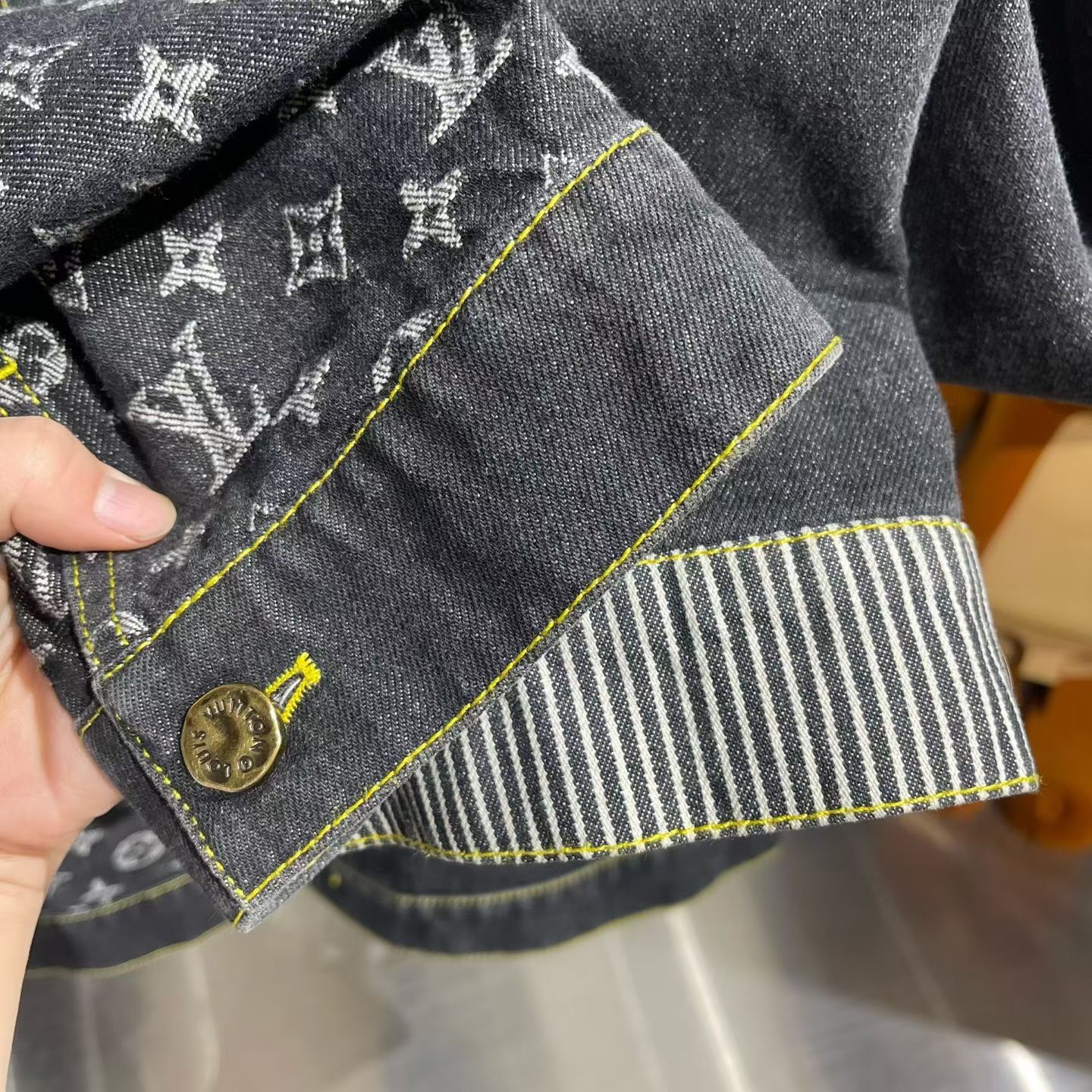 Louis Vuitton Louis Vuitton Collab Denim Light Jacket m Men Size US M / EU 48-50 / 2 - 6 Thumbnail