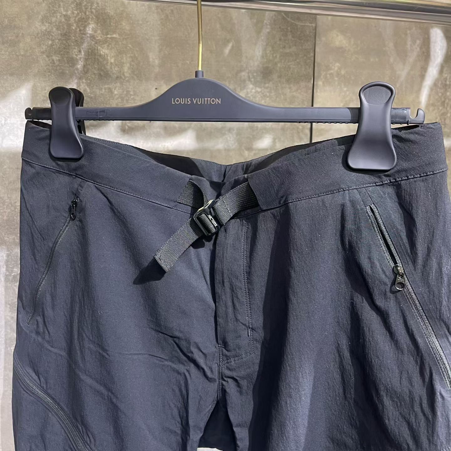Arc'teryx Arc'teryx Hiking Casual Pants 30 Men Size US 30 / EU 46 - 4 Thumbnail