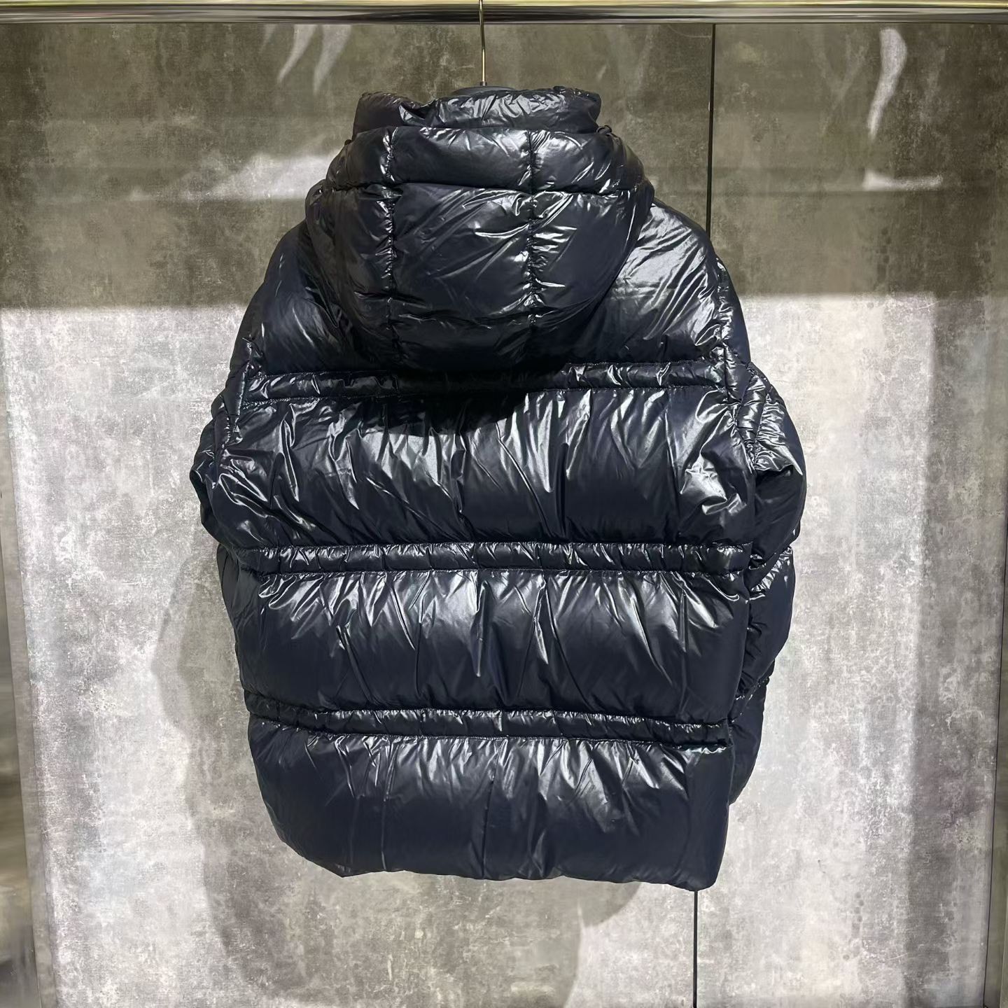 Moncler Moncler Down Down Jacket M Women Size M / US 6-8 / IT 42-44 - 2 Thumbnail