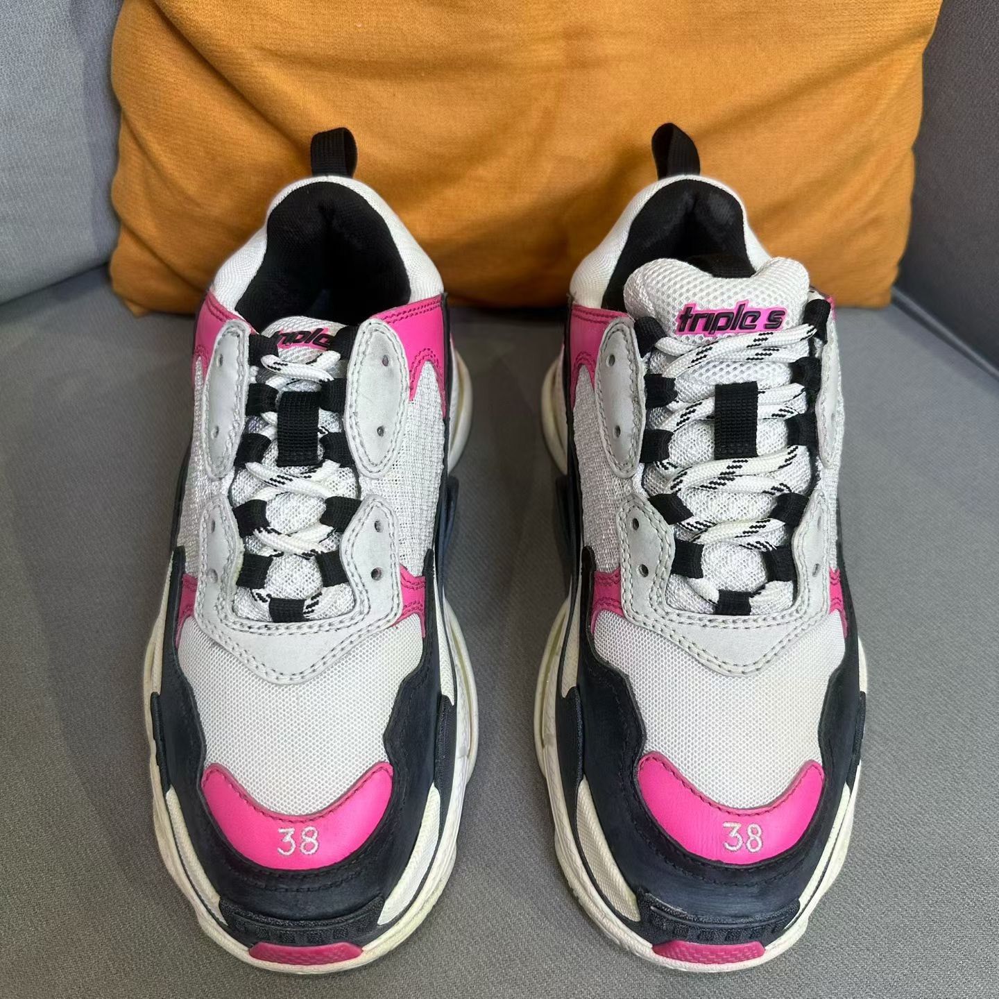 Balenciaga Balenciaga Pink Lowtop Sneakers us_8 Women Size US 8 / IT 38 - 2 Thumbnail