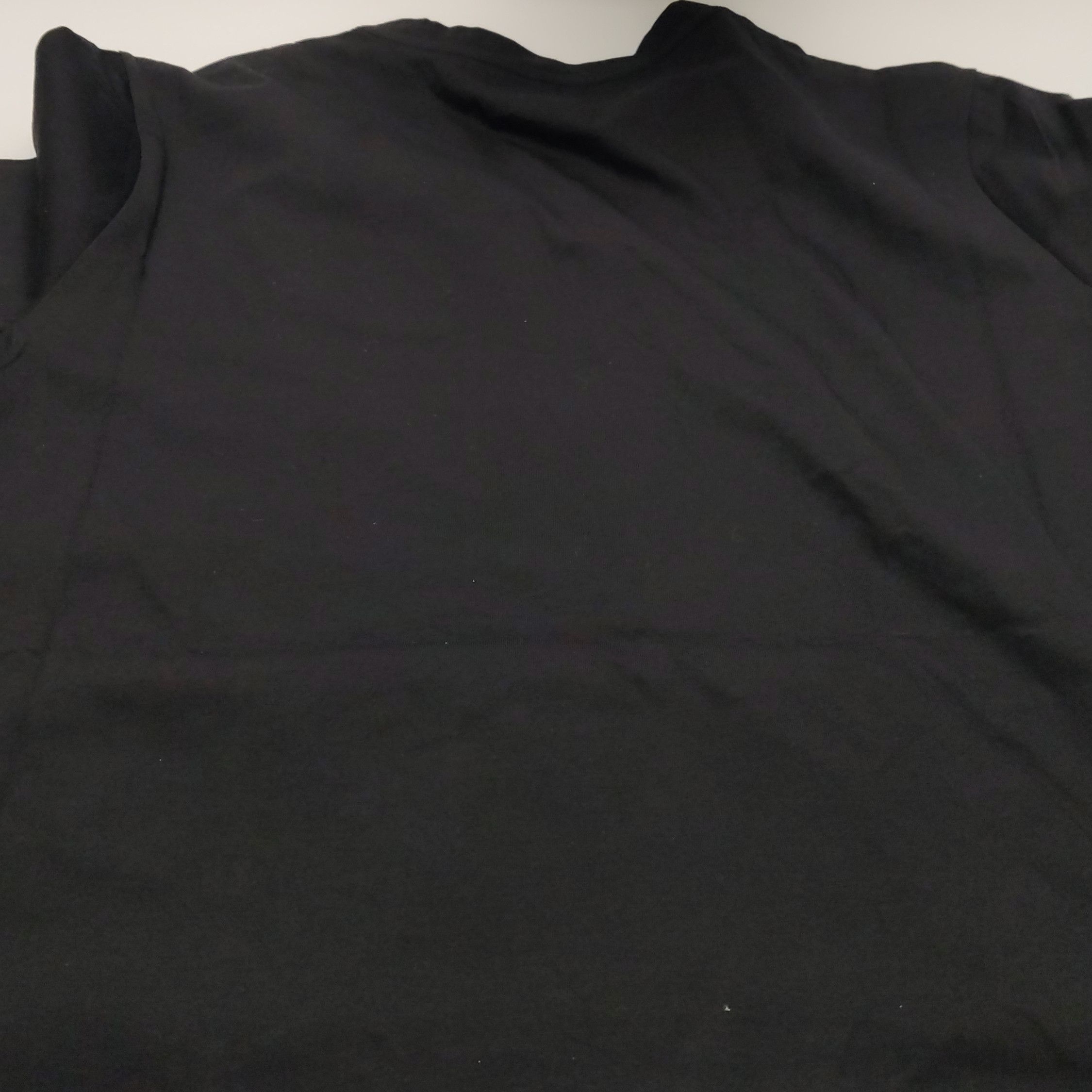 Moncler Moncler Logo Patch Short Sleeve T-Shirt Size L Size US L / EU 52-54 / 3 - 10 Thumbnail