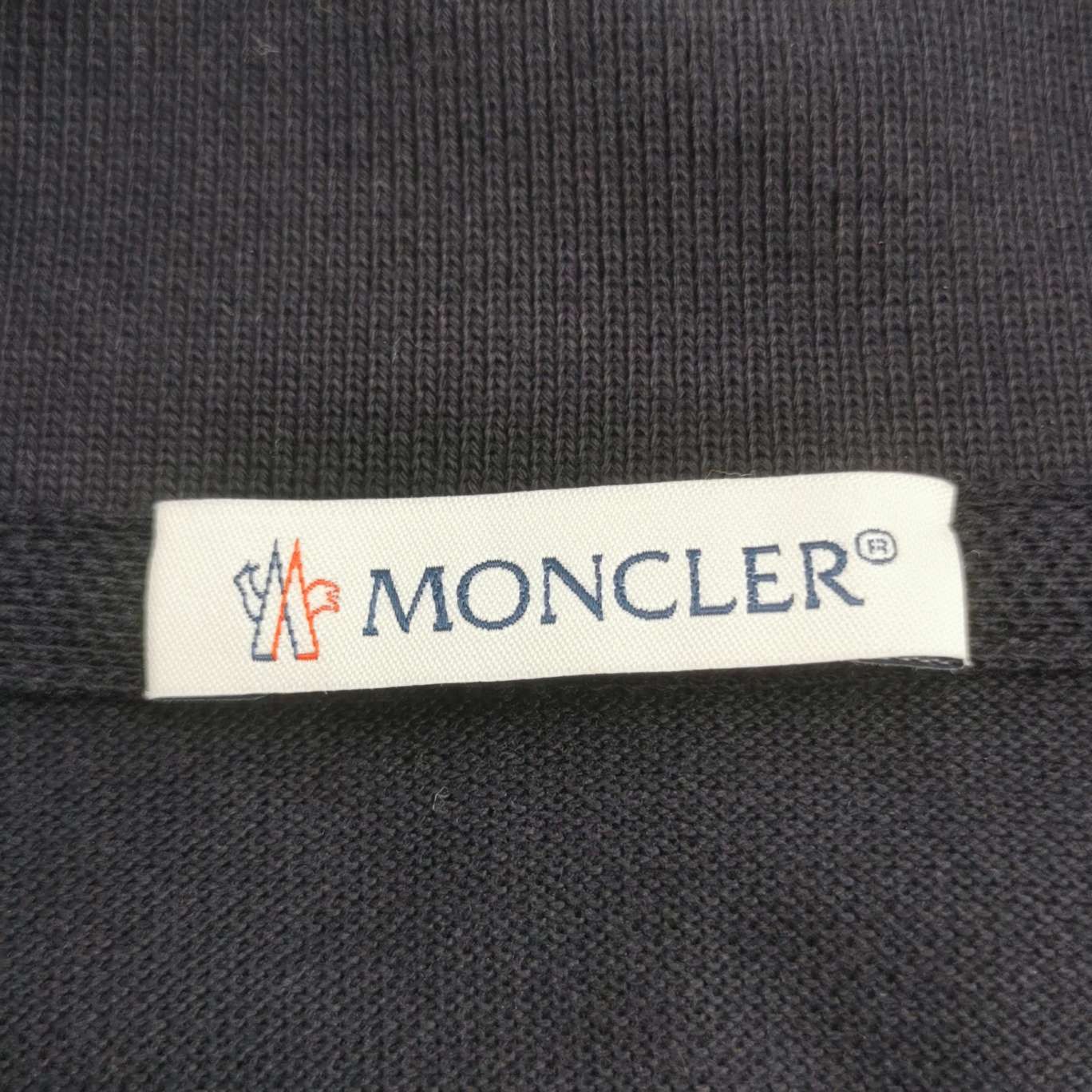 Moncler Moncler Logo Patch Polo Shirt Size S Size US S / EU 44-46 / 1 - 7 Thumbnail