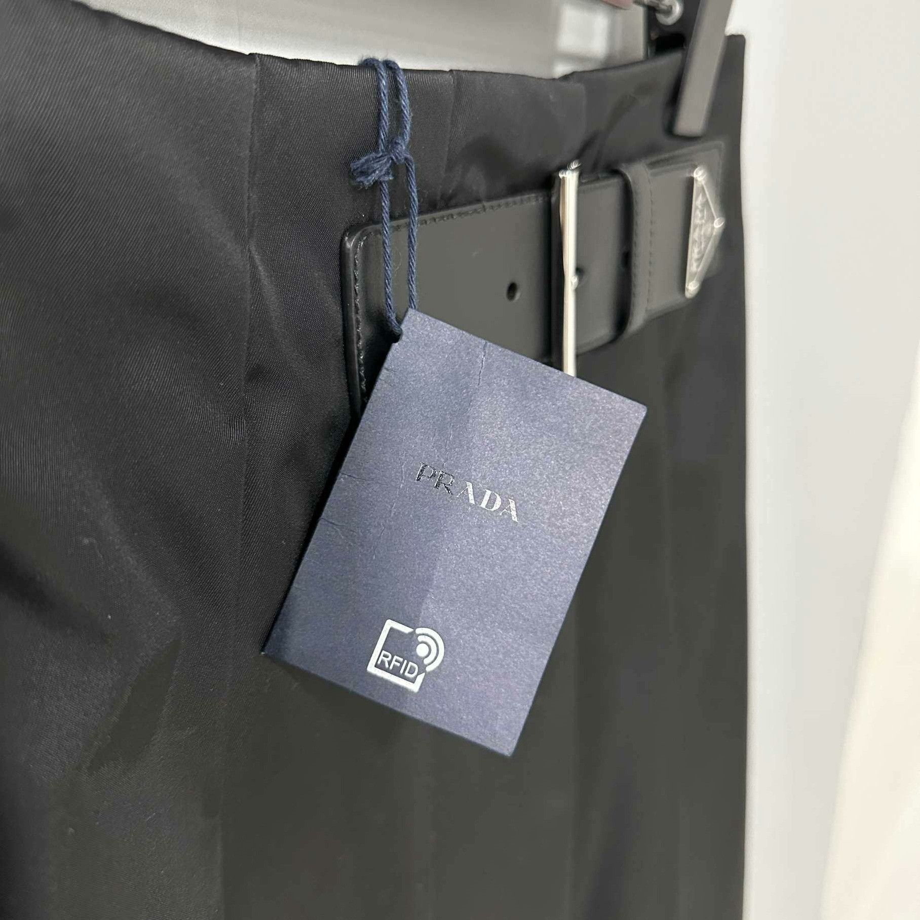 Prada Prada Nylon Skirt 28 Women Size 28" / US 6 / IT 42 - 7 Thumbnail