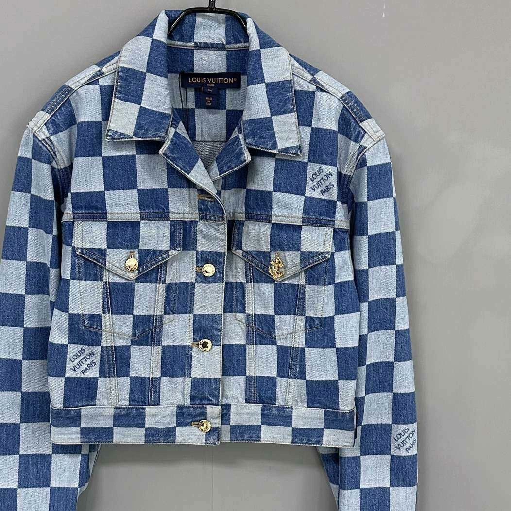 Louis Vuitton Louis Vuitton Denim Jacket M Women Size M / US 6-8 / IT 42-44 - 2 Thumbnail