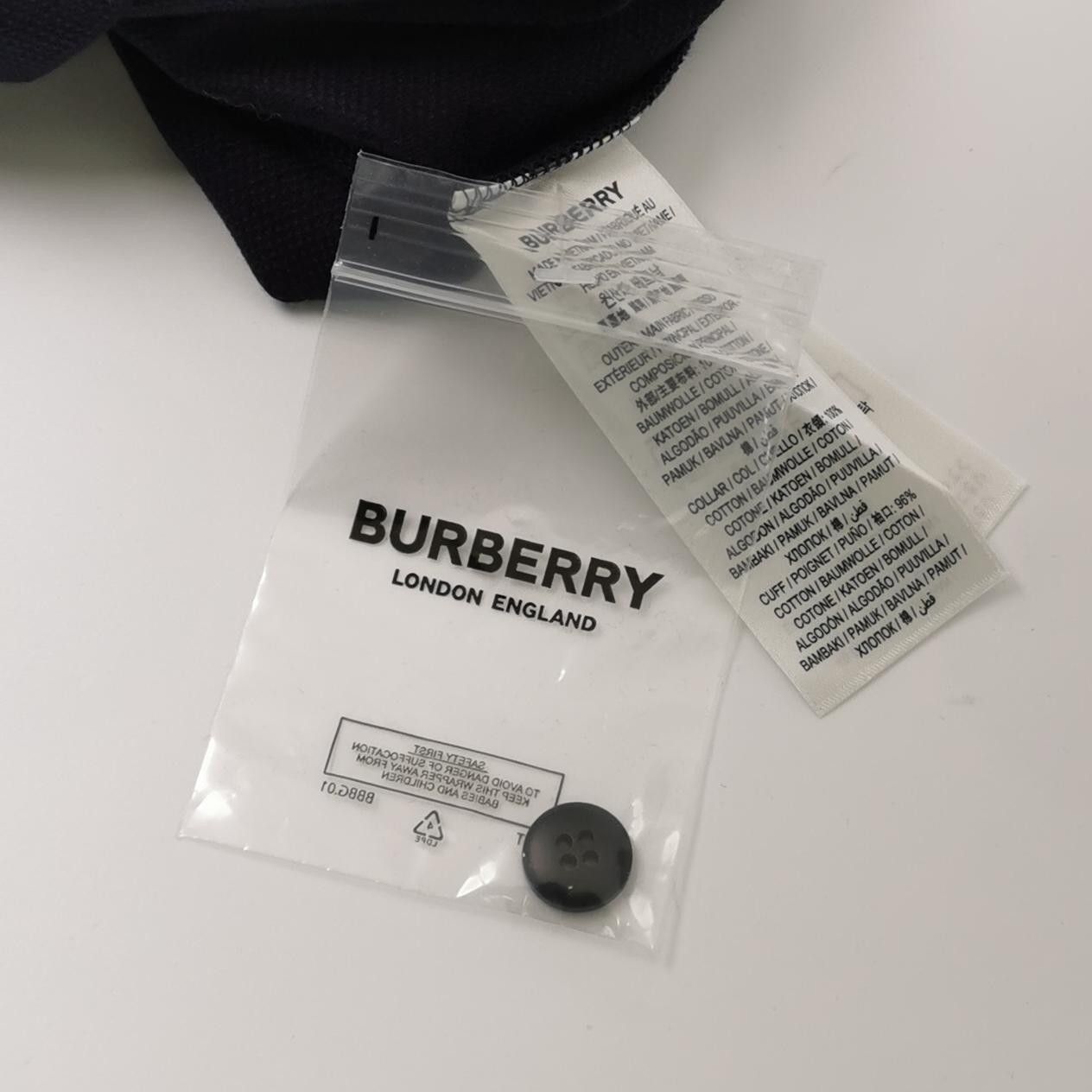 Burberry Burberry Tonal Logo Embroidered Long Sleeve Polo L Size US L / EU 52-54 / 3 - 5 Thumbnail