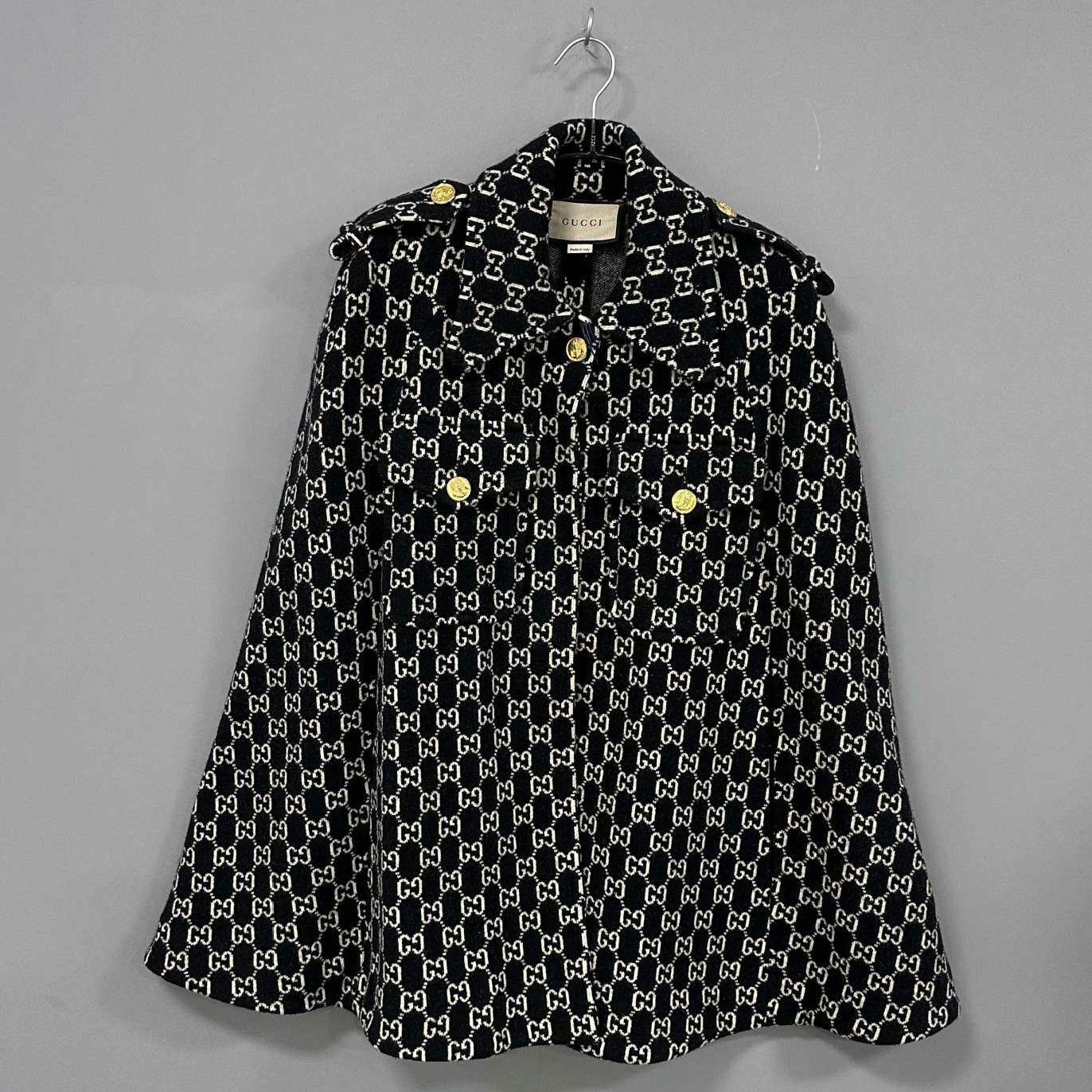 Gucci Gucci Gold Coat S Women Size S / US 4 / IT 40 - 2 Thumbnail