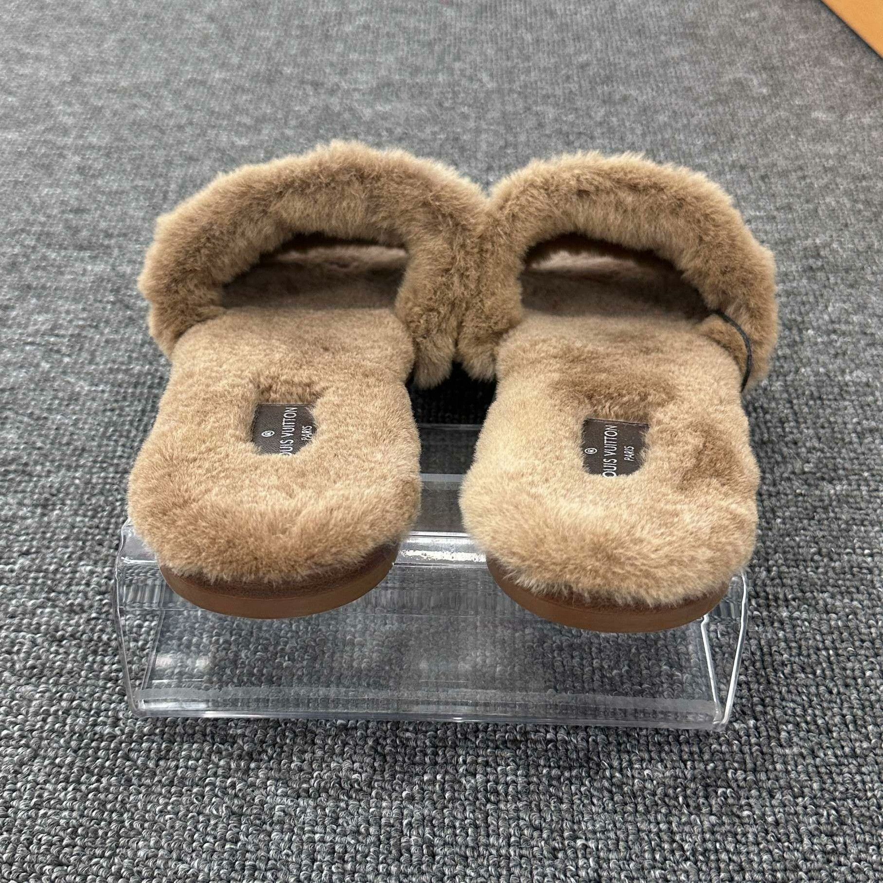 Louis Vuitton Louis Vuitton Sandals us_6 Women Size US 6 / IT 36 - 6 Thumbnail