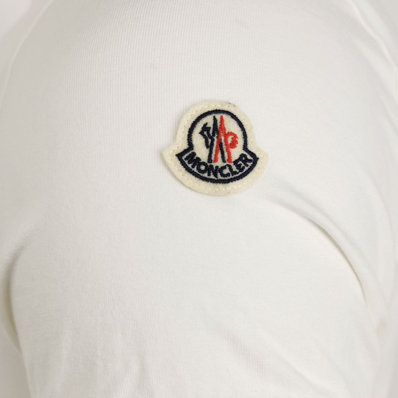 Moncler Moncler Cotton Tricolor Trim T-Shirt M Size US M / EU 48-50 / 2 - 4 Thumbnail