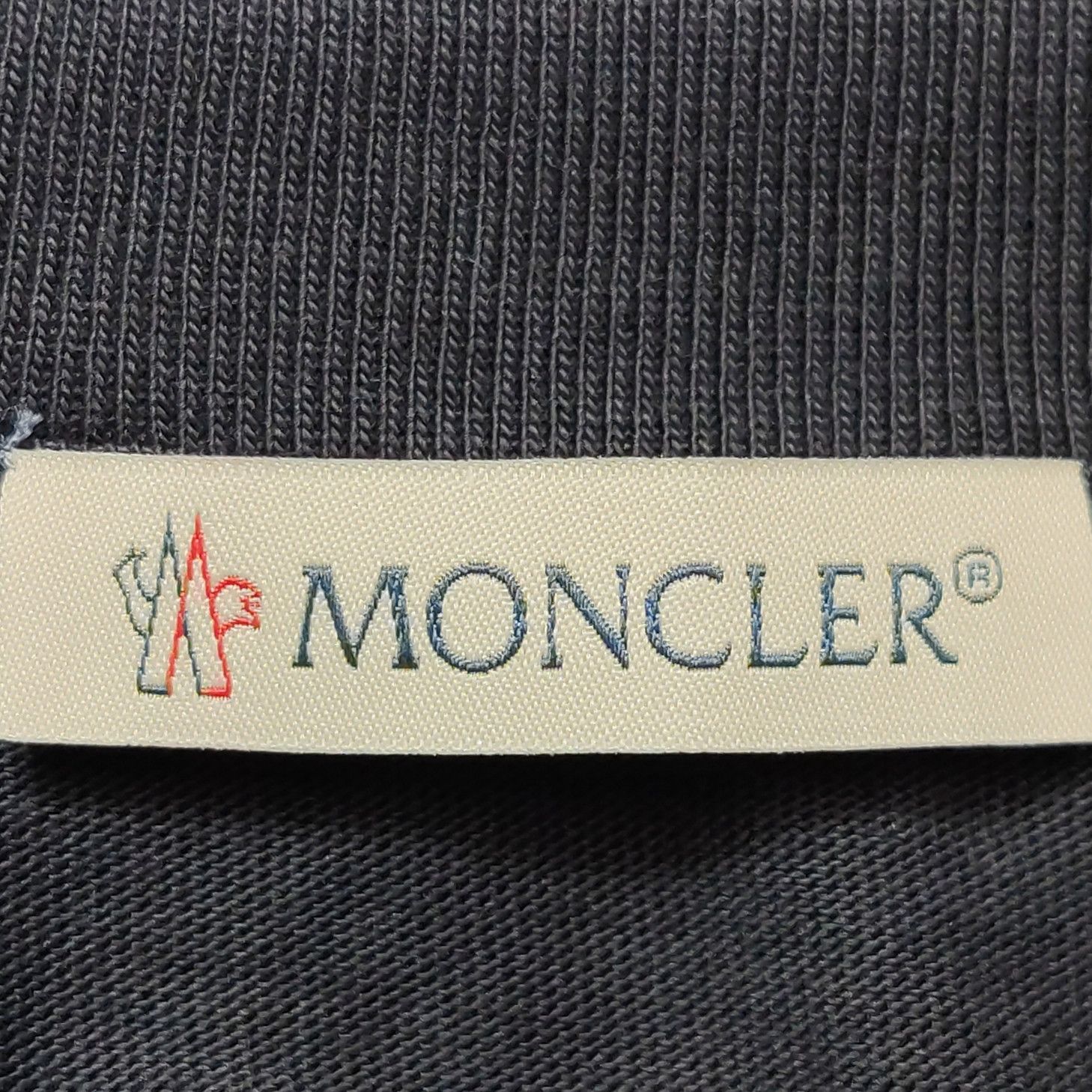 Moncler Moncler Applique Logo T-Shirt XS Size US XS / EU 42 / 0 - 6 Thumbnail