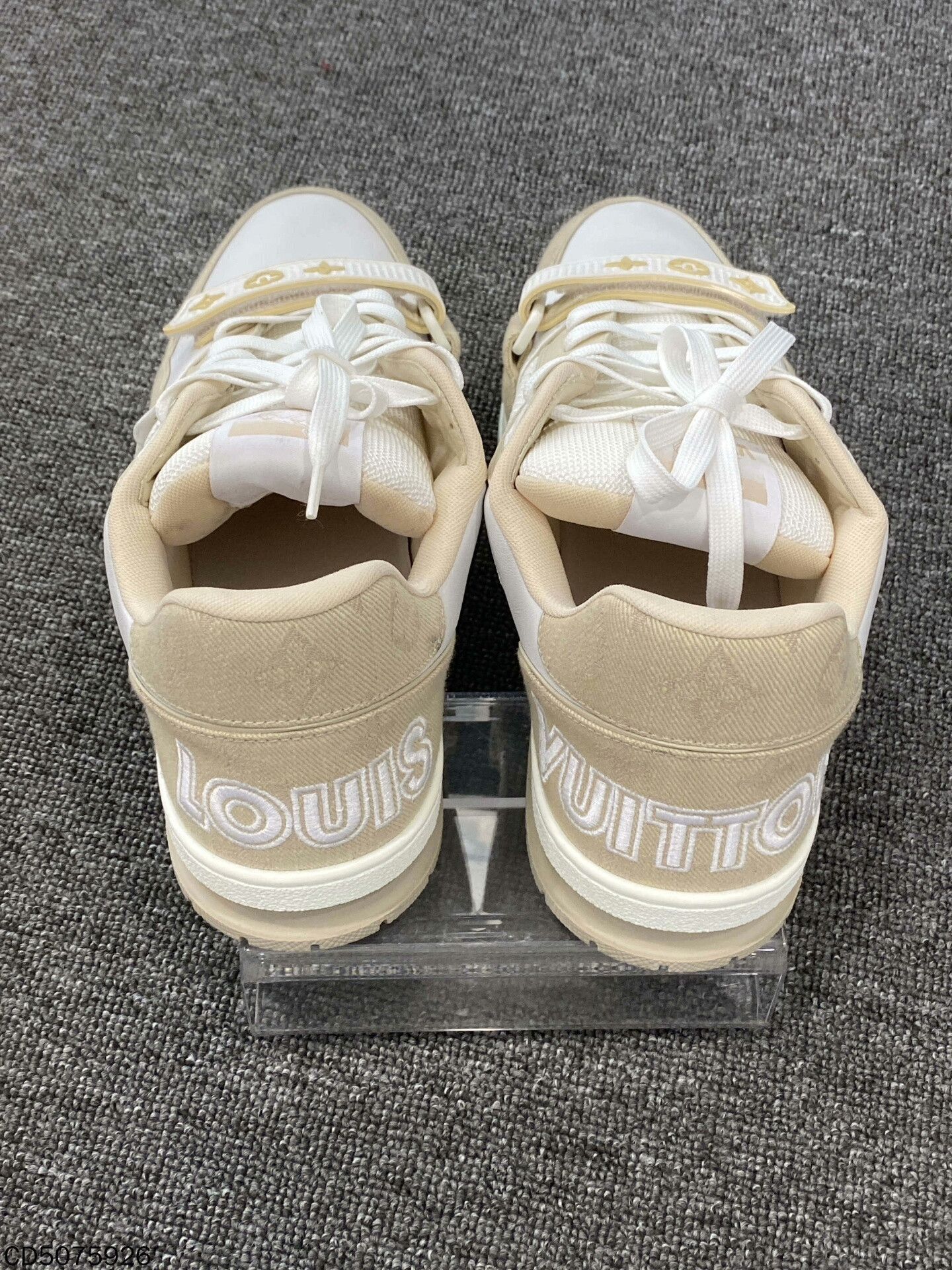 Louis Vuitton Louis Vuitton Retro Denim Beige Lowtop Sneakers 9 Men Size US 9 / EU 42 - 5 Thumbnail