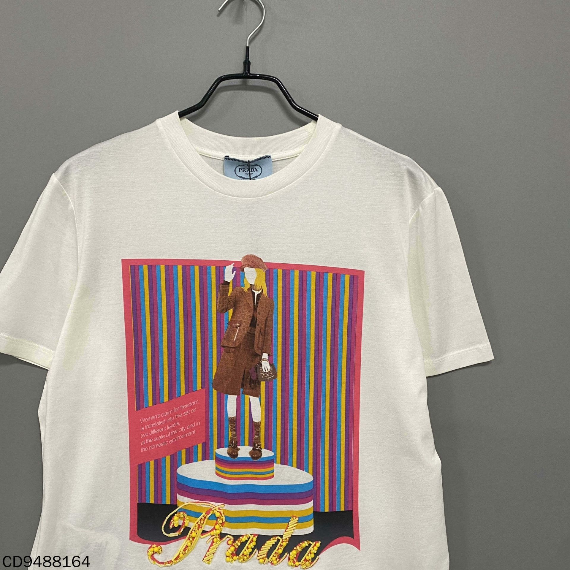 Prada Prada Printed T-Shirt XS Women Size XS / US 0-2 / IT 36-38 - 2 Thumbnail