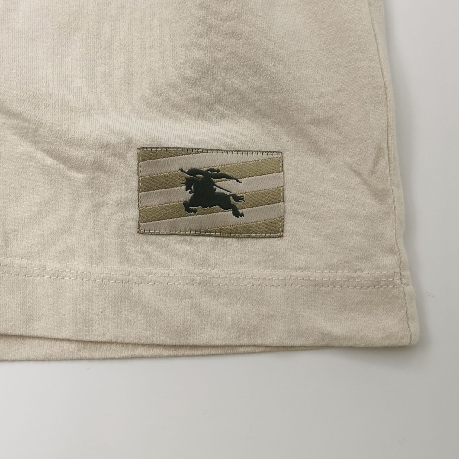 Burberry Burberry EKD Patch Cotton T-Shirt Size XL Size US XL / EU 56 / 4 - 4 Thumbnail