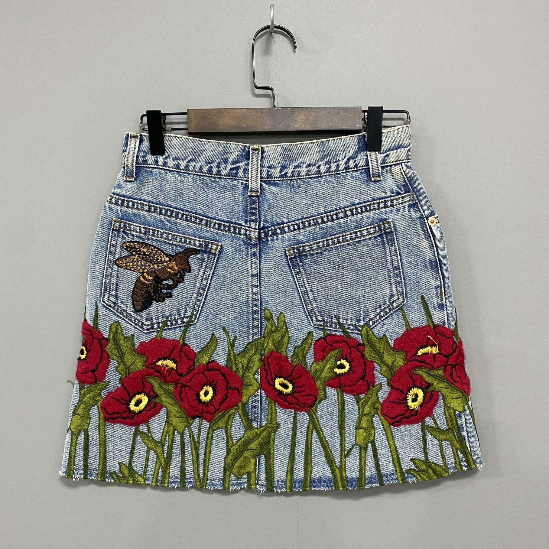 Gucci Gucci Denim Embroidered Skirt 38 Women Size 38" / US 16 / IT 52 - 3 Thumbnail