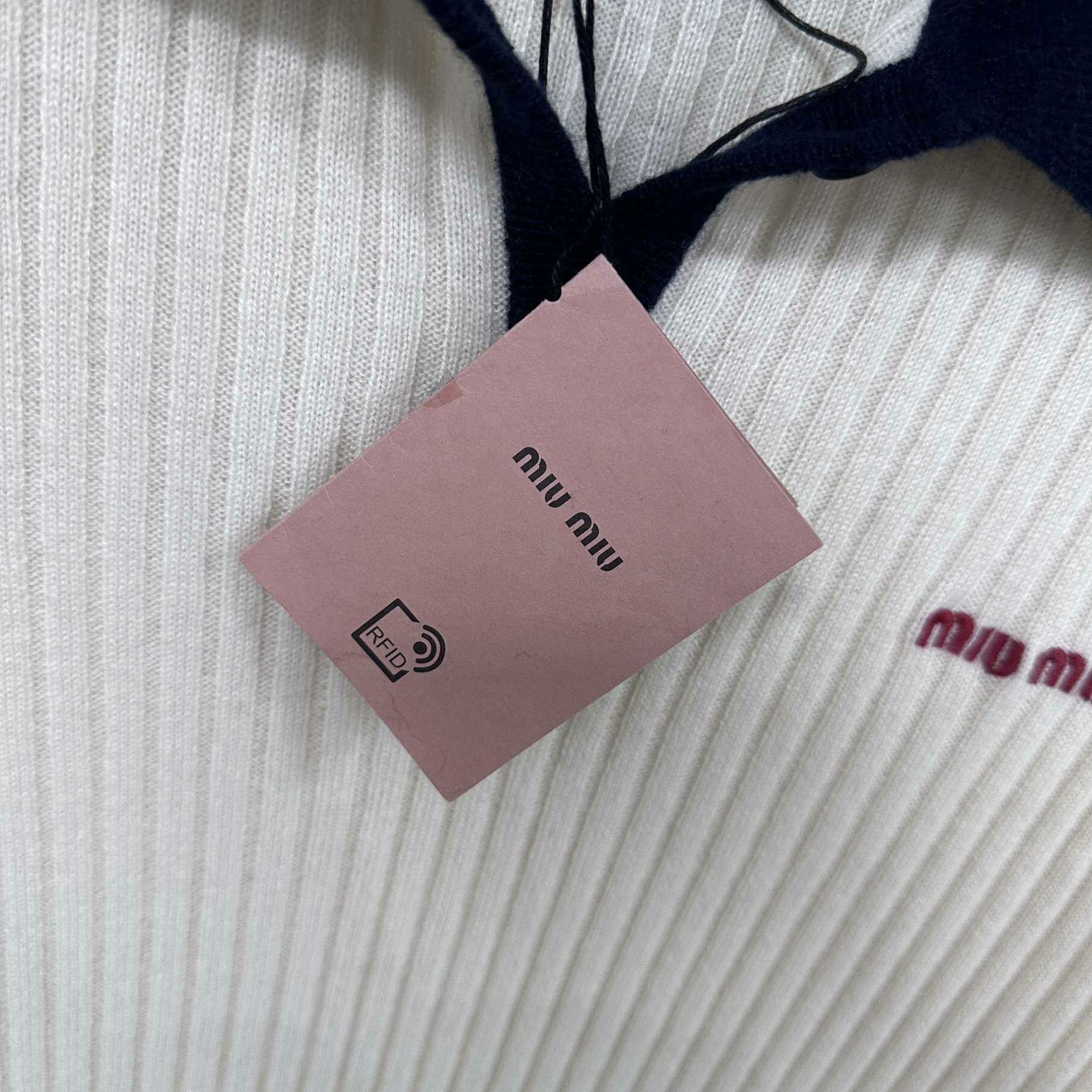 Miu Miu Miu Miu Retro Embroidered T-Shirt it_42 Women Size M / US 6-8 / IT 42-44 - 4 Thumbnail