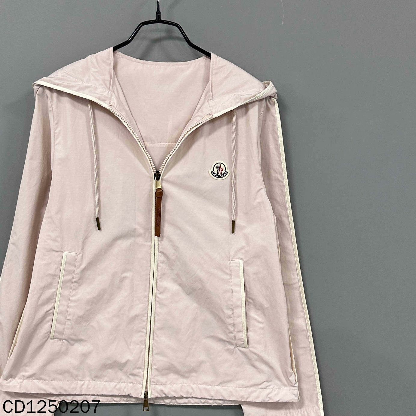 Moncler Moncler Light Jacket s Men Size US S / EU 44-46 / 1 - 2 Thumbnail
