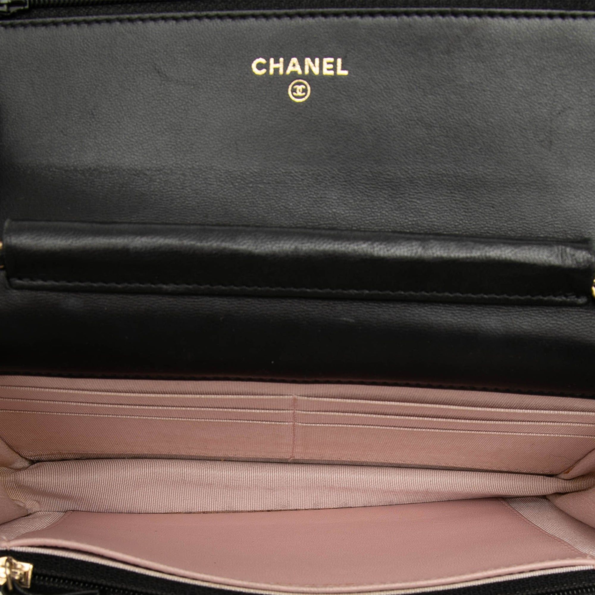 Chanel Quilted Lambskin Crest Wallet On Chain Size ONE SIZE - 4 Thumbnail