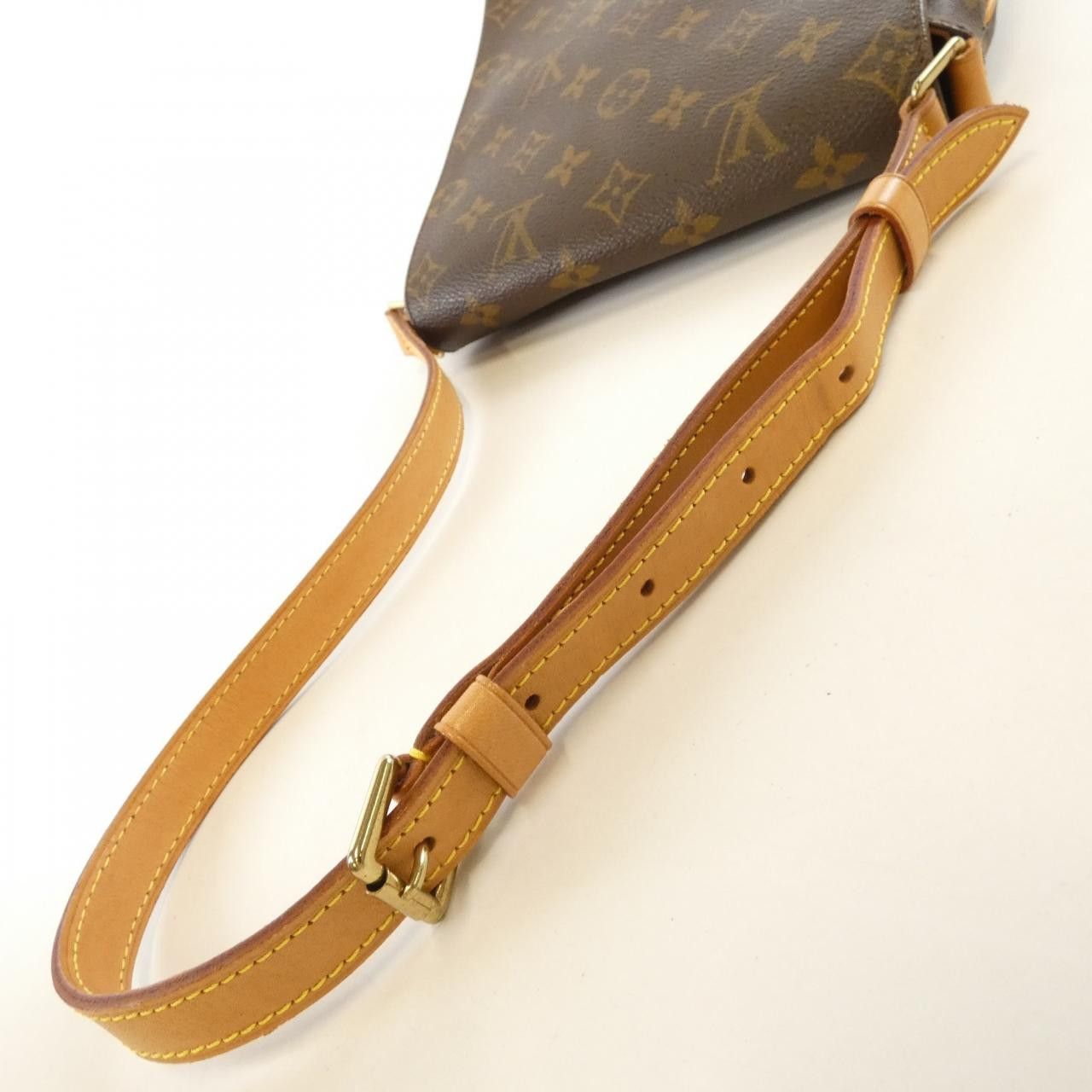 Louis Vuitton Louis Vuitton Louis Vuitton Monogram Shoulder Bag Textile Shoulder Bag M51258 DUTY FREE for USA Size ONE SIZE - 6 Thumbnail
