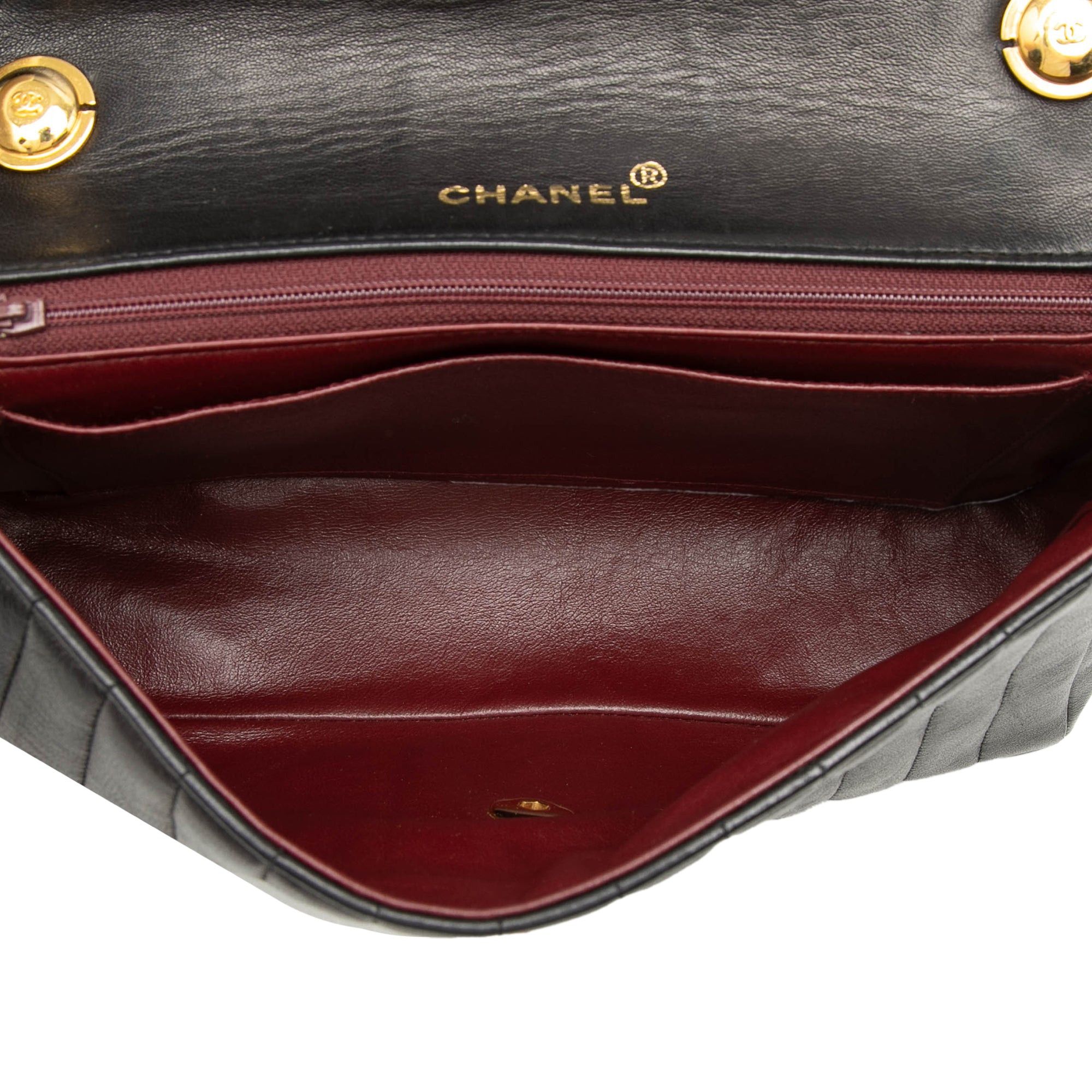 Chanel Medium Vertical Quilted Lambskin Single Flap Size ONE SIZE - 4 Thumbnail