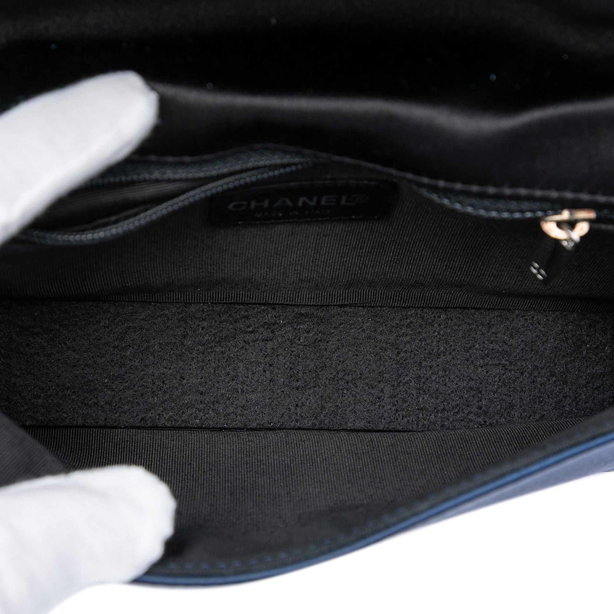 Chanel Mini Chocolate Bar Satin Shoulder Bag Size ONE SIZE - 4 Thumbnail