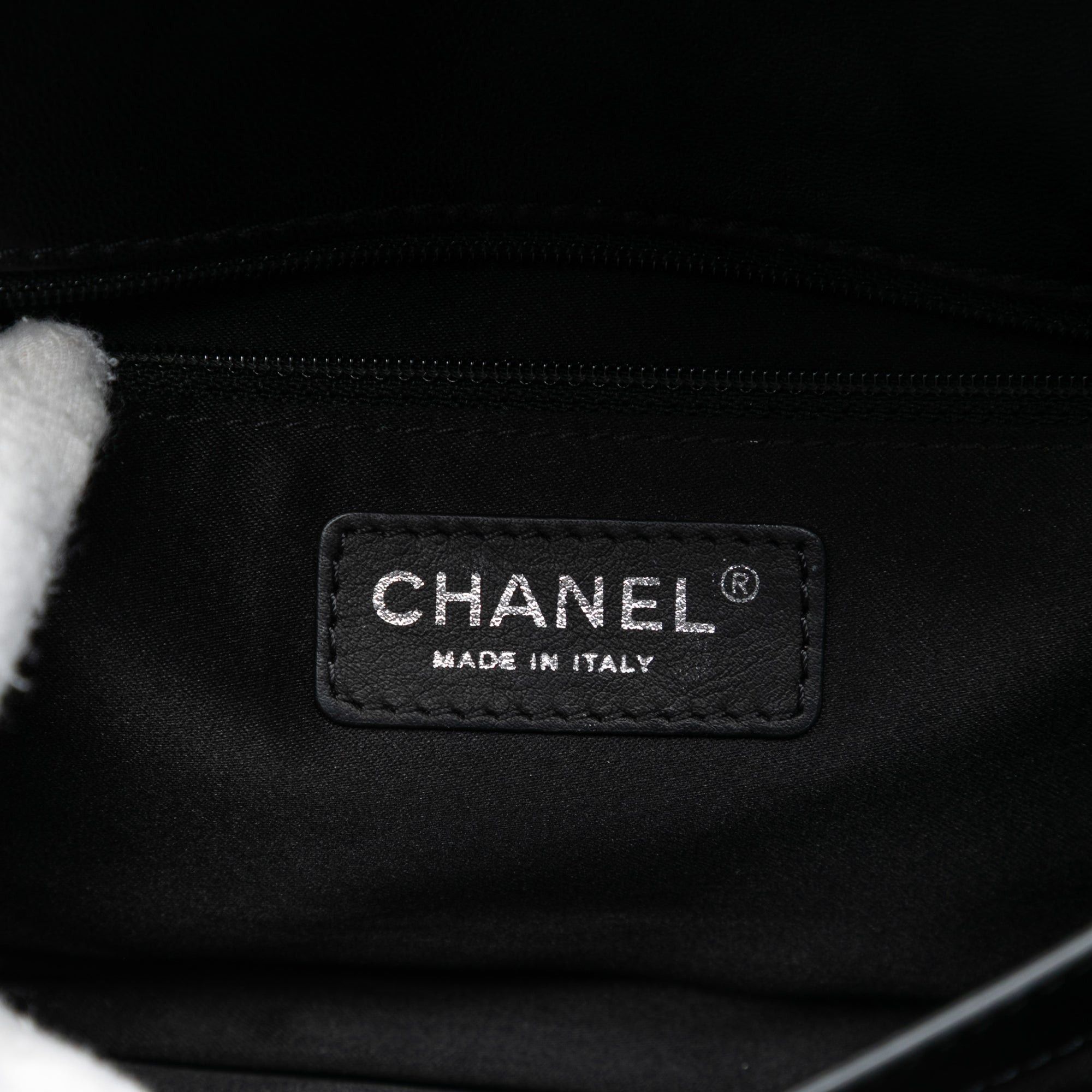 Chanel Small Quilted Lambskin Citizen Zip Flap Size ONE SIZE - 5 Thumbnail