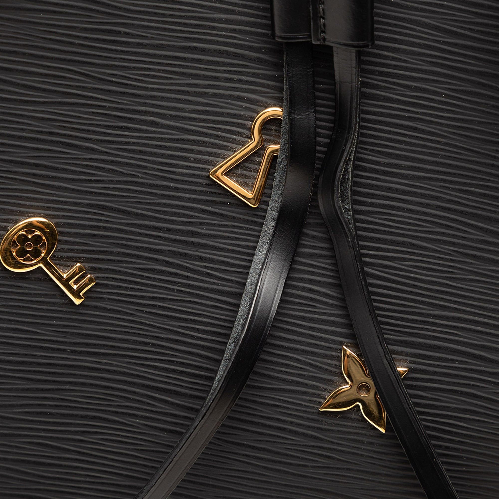 Louis Vuitton Epi Love Lock Neonoe Size ONE SIZE - 7 Thumbnail