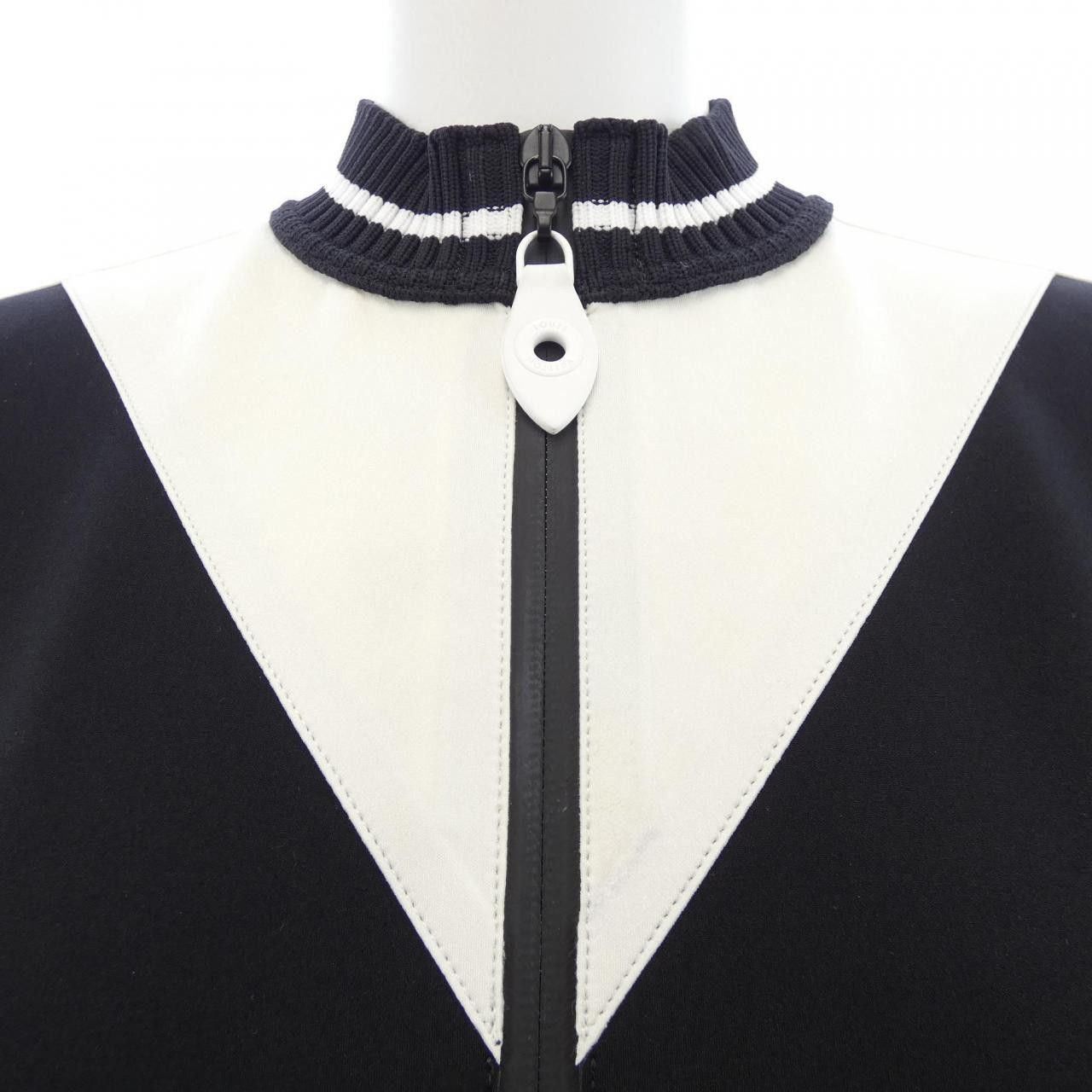 Louis Vuitton Louis Vuitton Louis Vuitton Dress Textile Dresses FRDS62G72 DUTY FREE for USA Size ONE SIZE - 5 Thumbnail