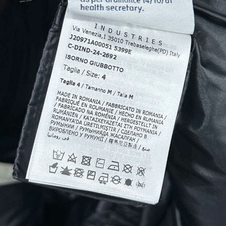 Moncler Moncler Down Cropped White Heavy Coat s Men Size US S / EU 44-46 / 1 - 4 Thumbnail