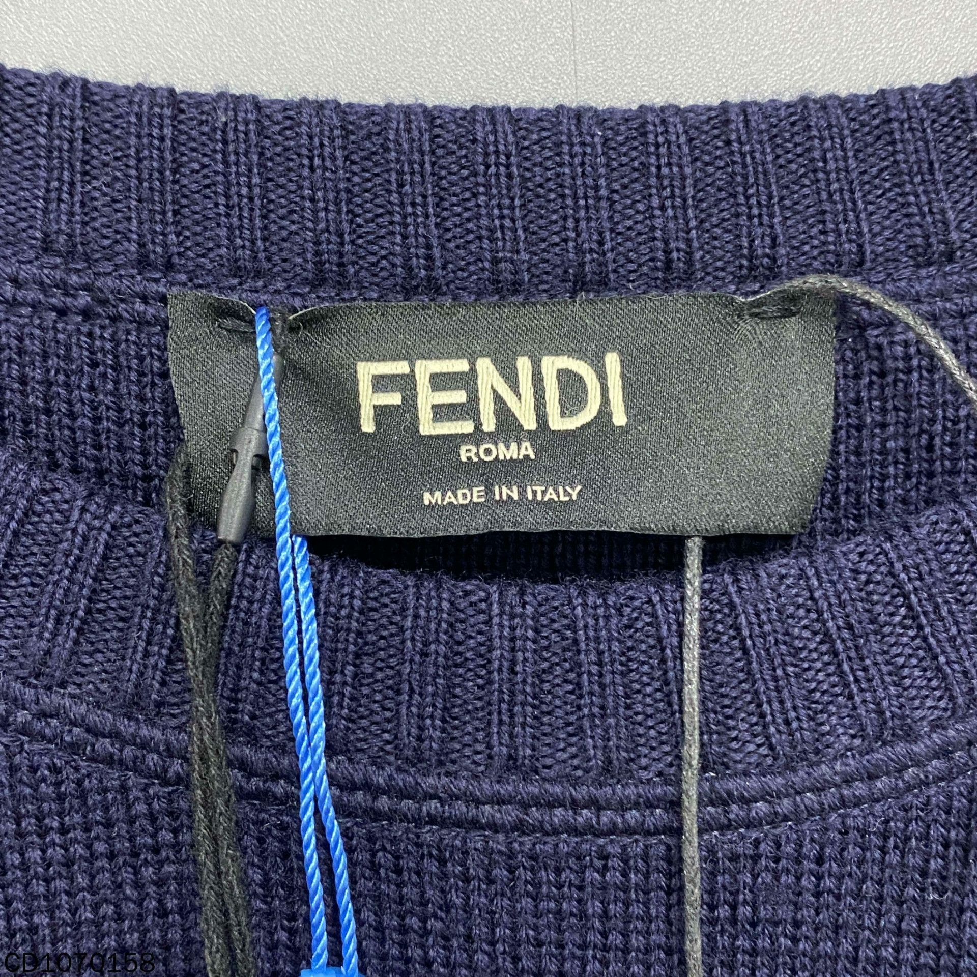 Fendi Fendi Blue Sweater s Men Size US S / EU 44-46 / 1 - 4 Thumbnail