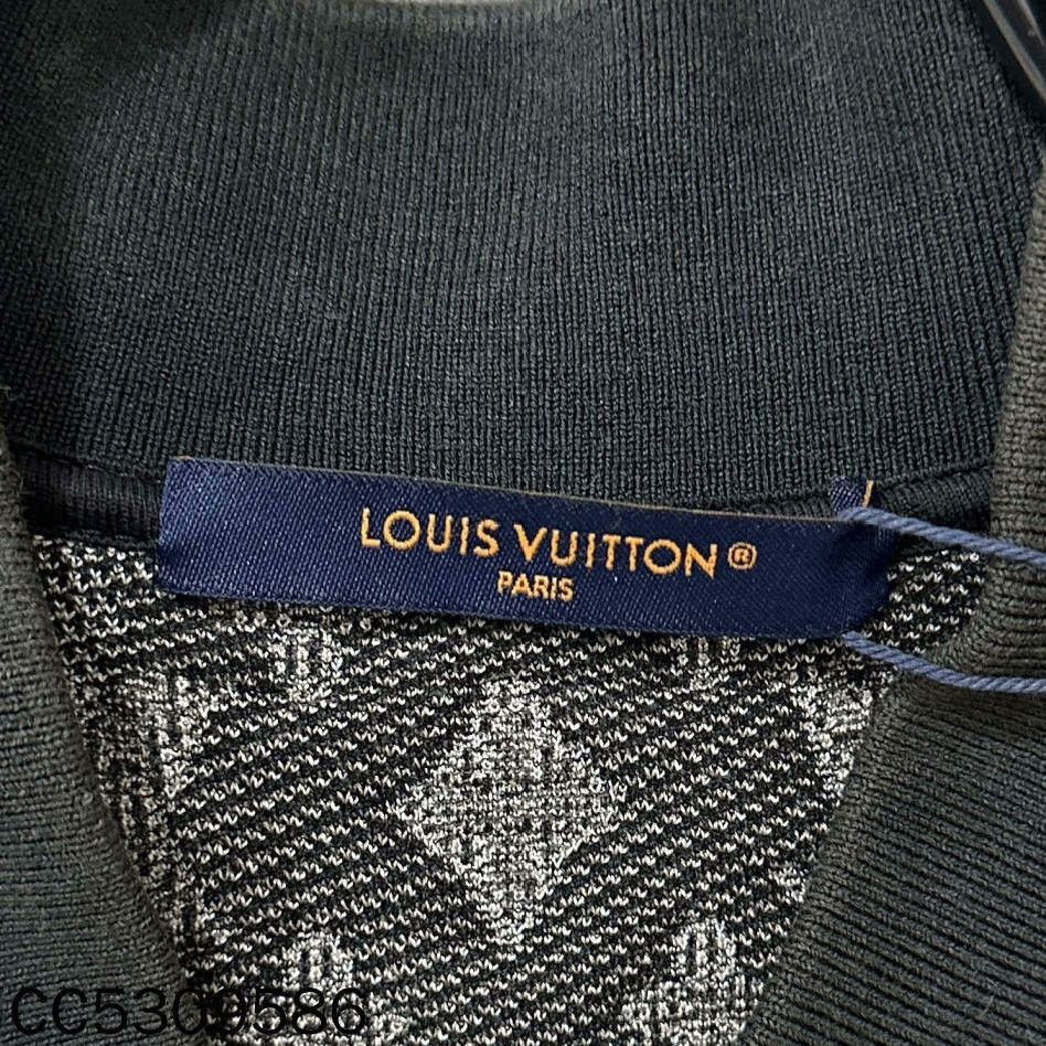 Louis Vuitton Louis Vuitton Light Jacket s Men Size US S / EU 44-46 / 1 - 5 Thumbnail
