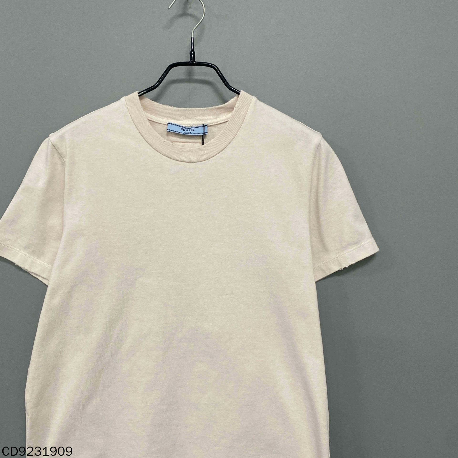 Prada Prada Distressed T-Shirt M Women Size M / US 6-8 / IT 42-44 - 2 Thumbnail
