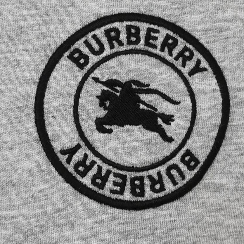 Burberry Burberry Equestrian Knight Logo Long Sleeve T-Shirt XL Size US XL / EU 56 / 4 - 4 Thumbnail
