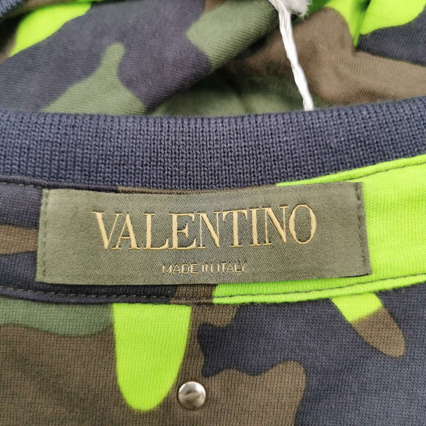 Valentino Valentino Camo Rockstud Polo Shirt Size M Size US M / EU 48-50 / 2 - 6 Thumbnail