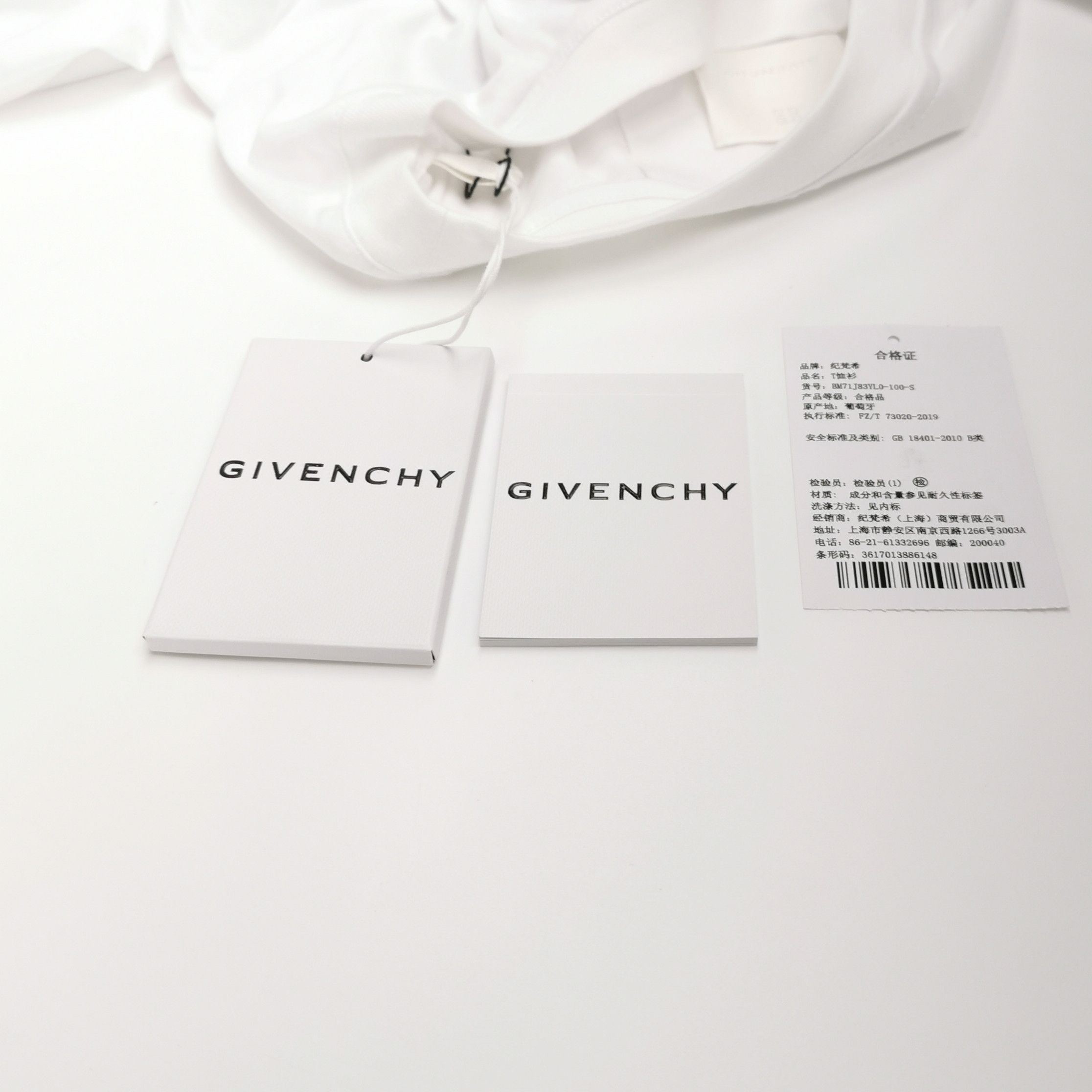 Givenchy Givenchy Crest Logo Pocket T-Shirt Size S Size US S / EU 44-46 / 1 - 5 Thumbnail