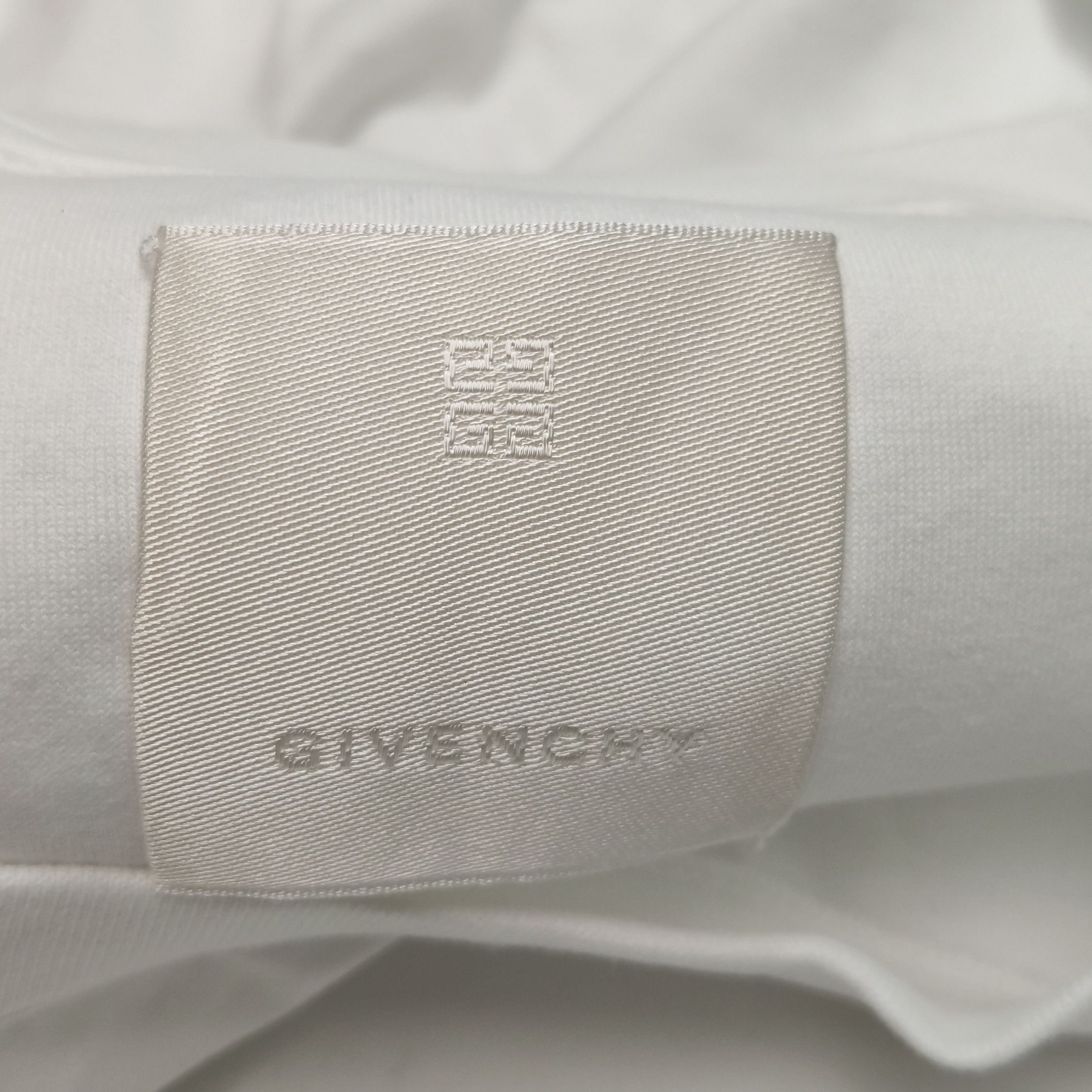 Givenchy Givenchy Crest Logo Pocket T-Shirt Size M Size US M / EU 48-50 / 2 - 10 Thumbnail