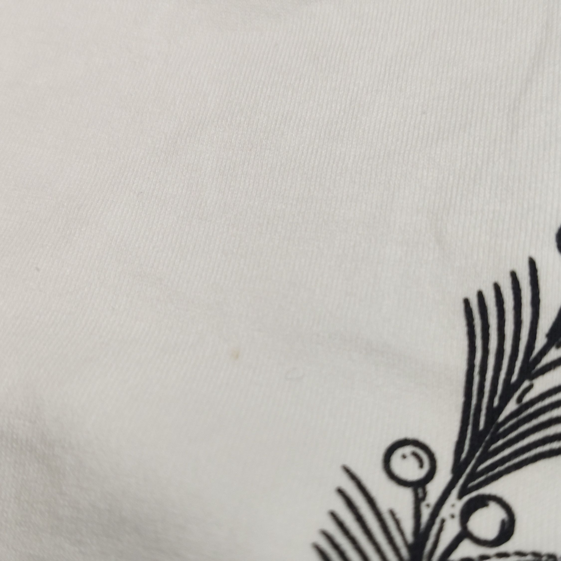 Givenchy Givenchy Paris Crest Logo T-Shirt XXXL Size US XXL / EU 58 / 5 - 10 Thumbnail