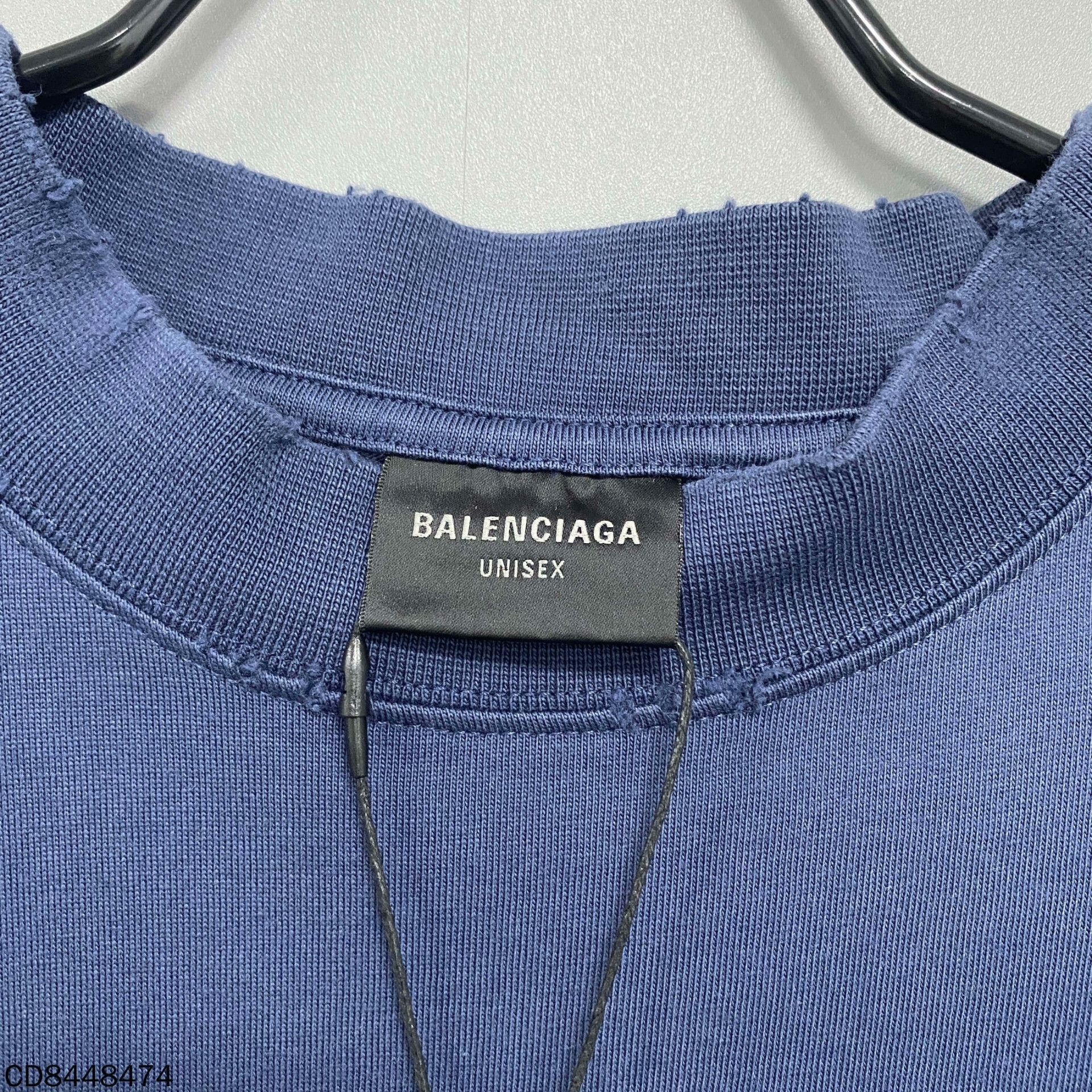 Balenciaga Balenciaga Distressed T-Shirt l Men Size US L / EU 52-54 / 3 - 4 Thumbnail