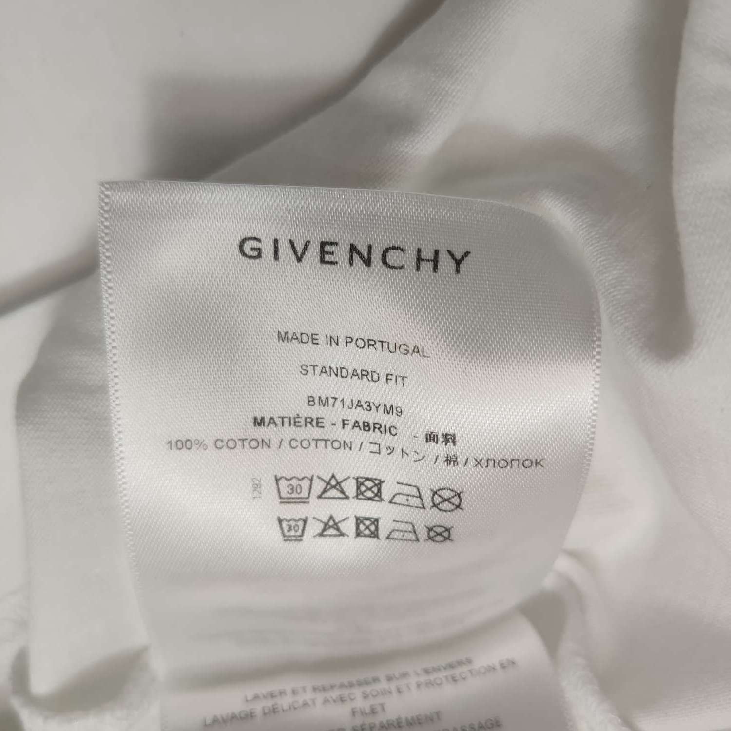 Givenchy Givenchy Logo Crest T-Shirt Size XL Size US XL / EU 56 / 4 - 9 Thumbnail
