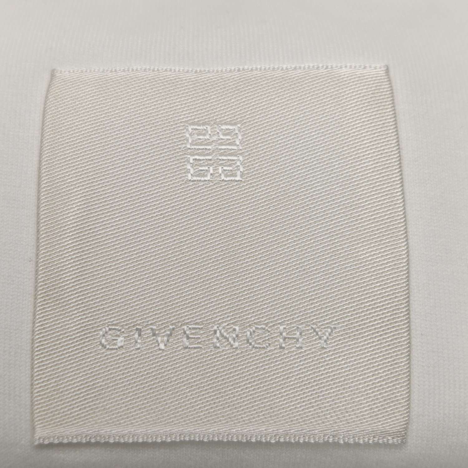 Givenchy Givenchy Crest Logo Graphic T-Shirt L Size US L / EU 52-54 / 3 - 6 Thumbnail