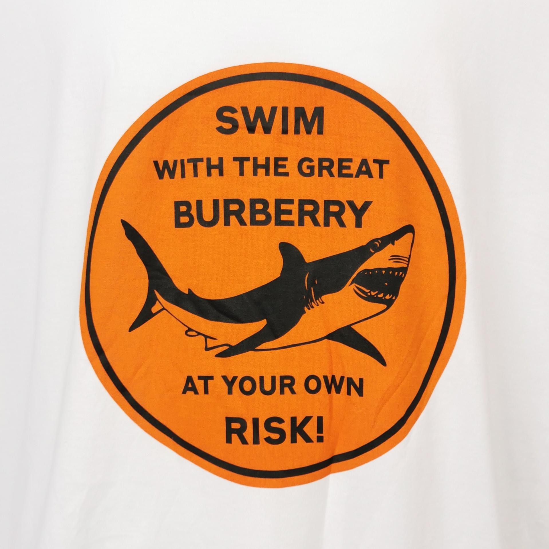 Burberry Burberry Shark Graphic Long Sleeve T-Shirt Size L Size US L / EU 52-54 / 3 - 4 Thumbnail