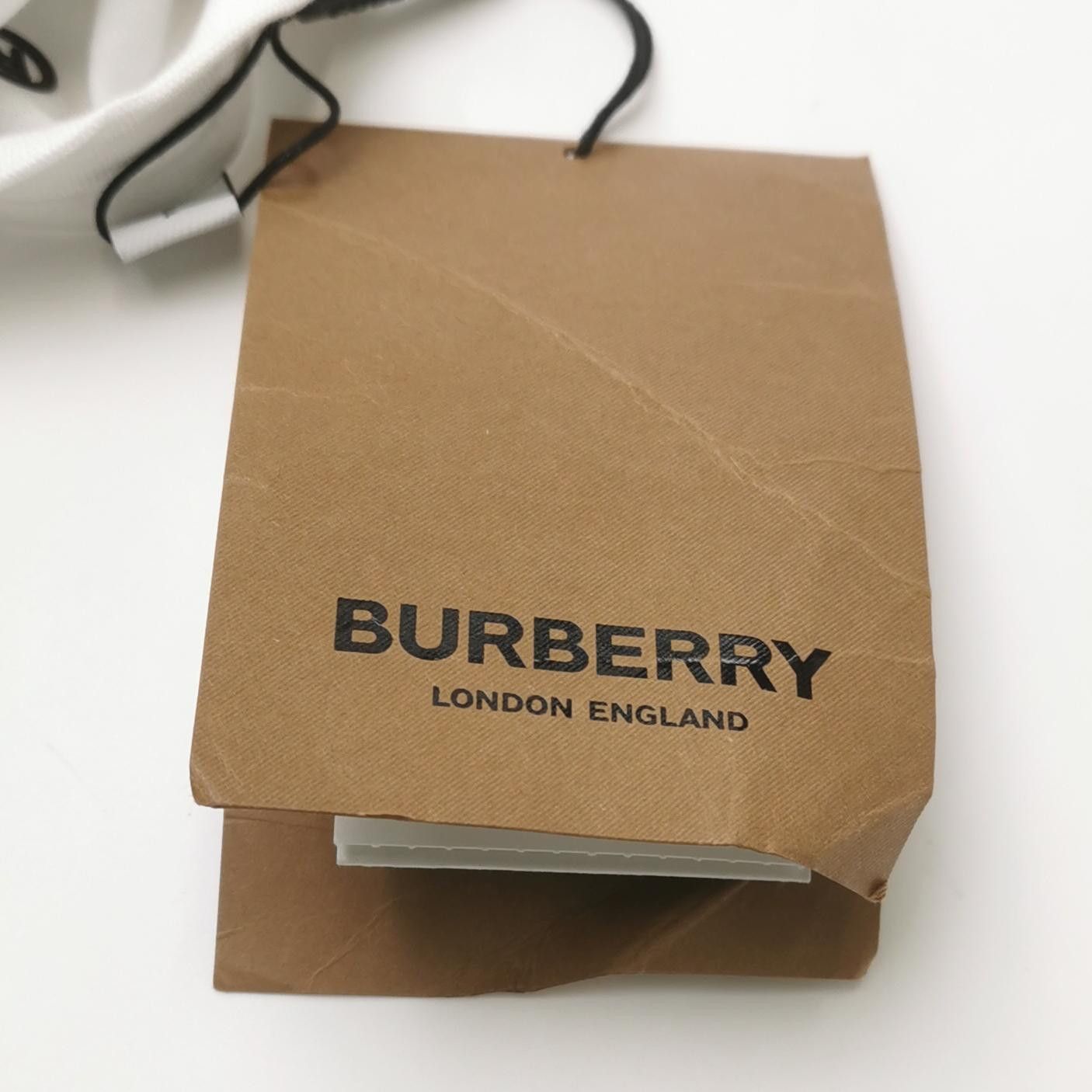 Burberry Burberry Graphic Globe Logo T-Shirt S Size US S / EU 44-46 / 1 - 5 Thumbnail