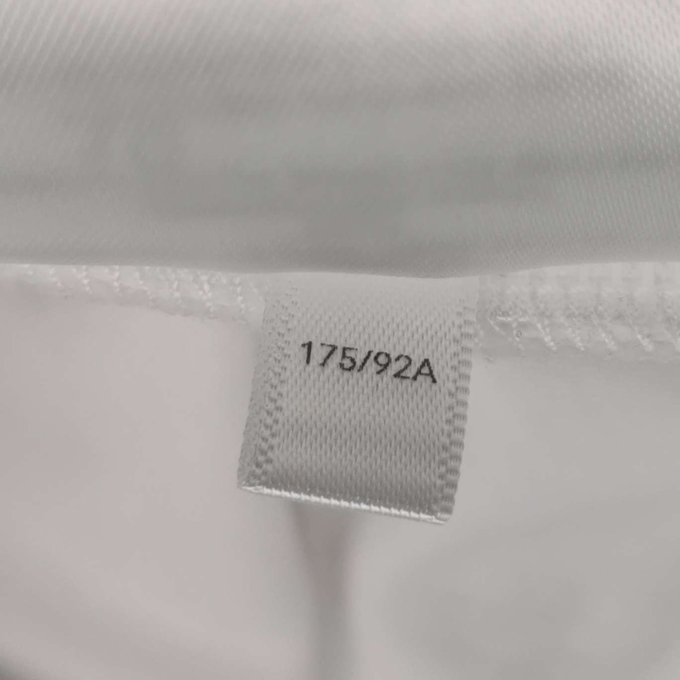 Givenchy Givenchy Crest Logo Pocket T-Shirt S Size US S / EU 44-46 / 1 - 8 Thumbnail