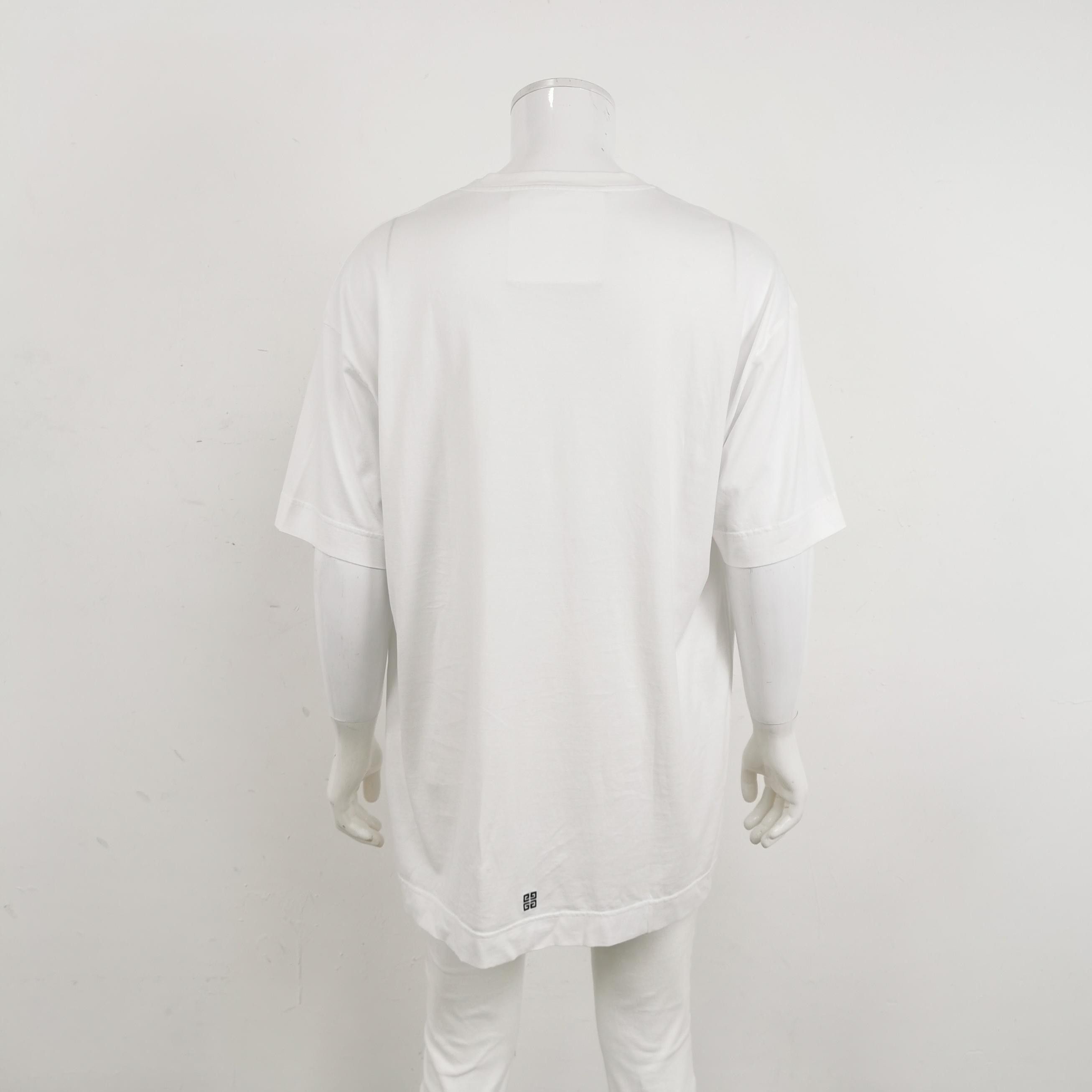 Givenchy Givenchy Crest Logo Patch Pocket T-Shirt Size L Size US L / EU 52-54 / 3 - 3 Thumbnail