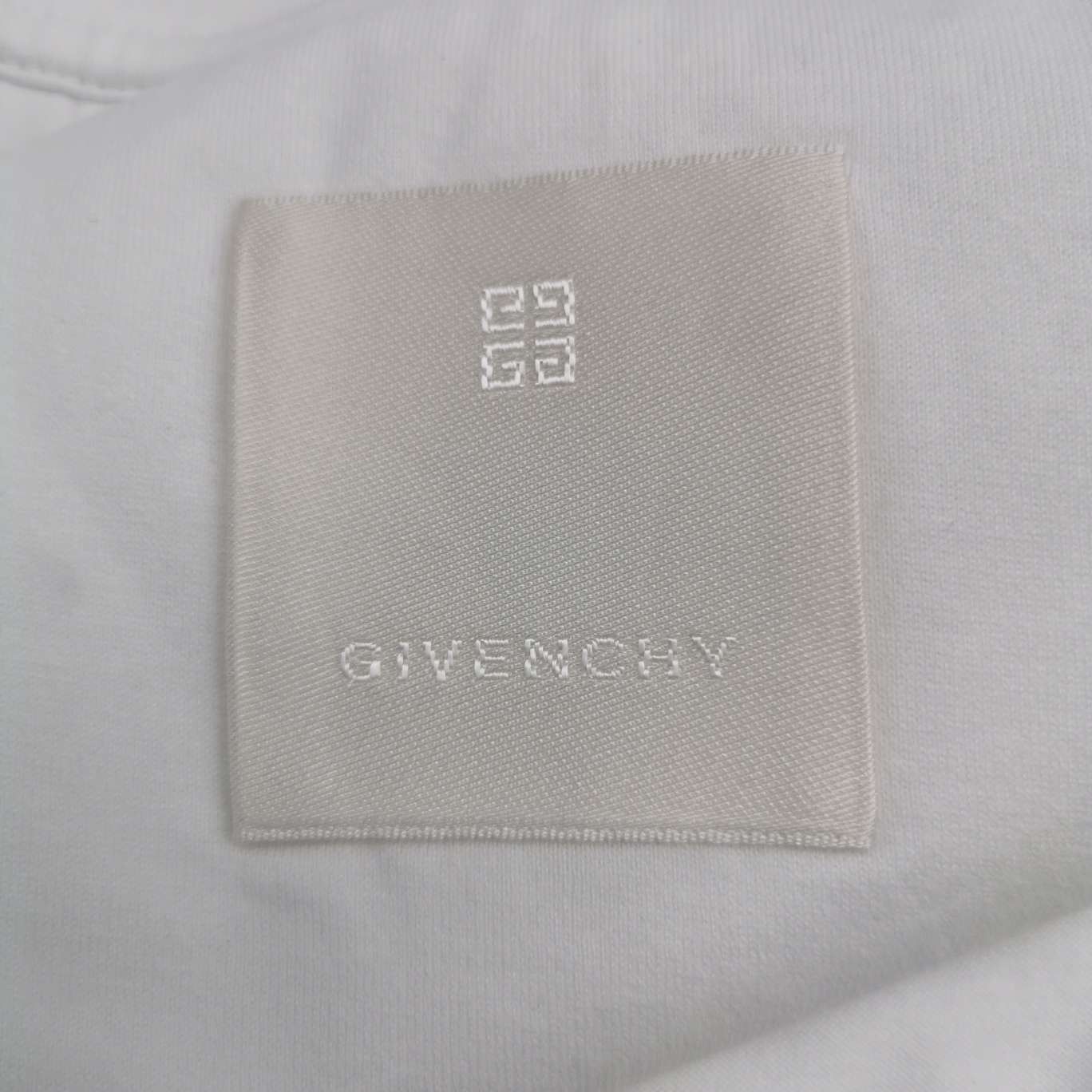Givenchy Givenchy Crest Logo Pocket T-Shirt Size L Size US L / EU 52-54 / 3 - 6 Thumbnail